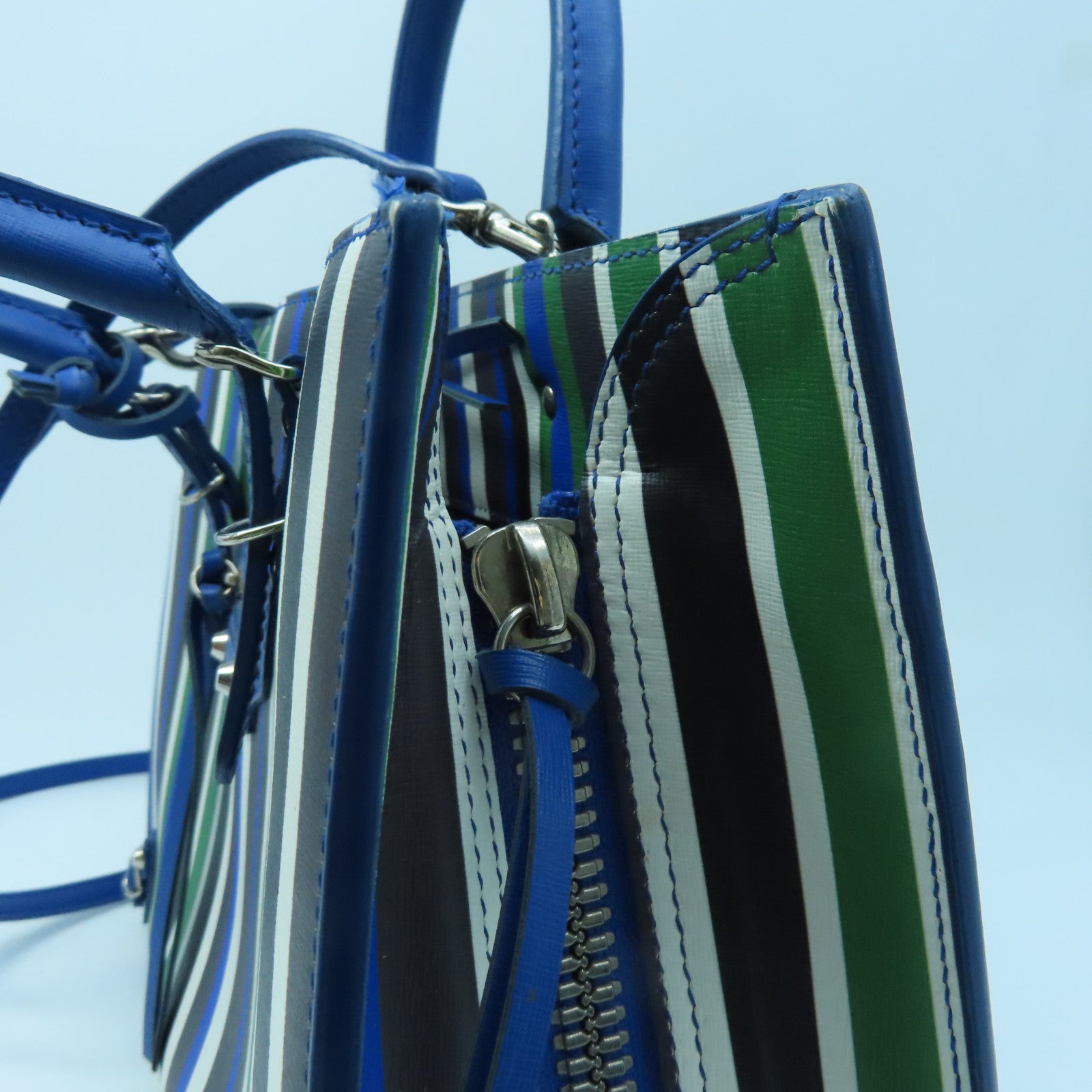BALENCIAGA 牛皮皮革Papier A6 Zip銀扣手挽肩背兩用袋藍色