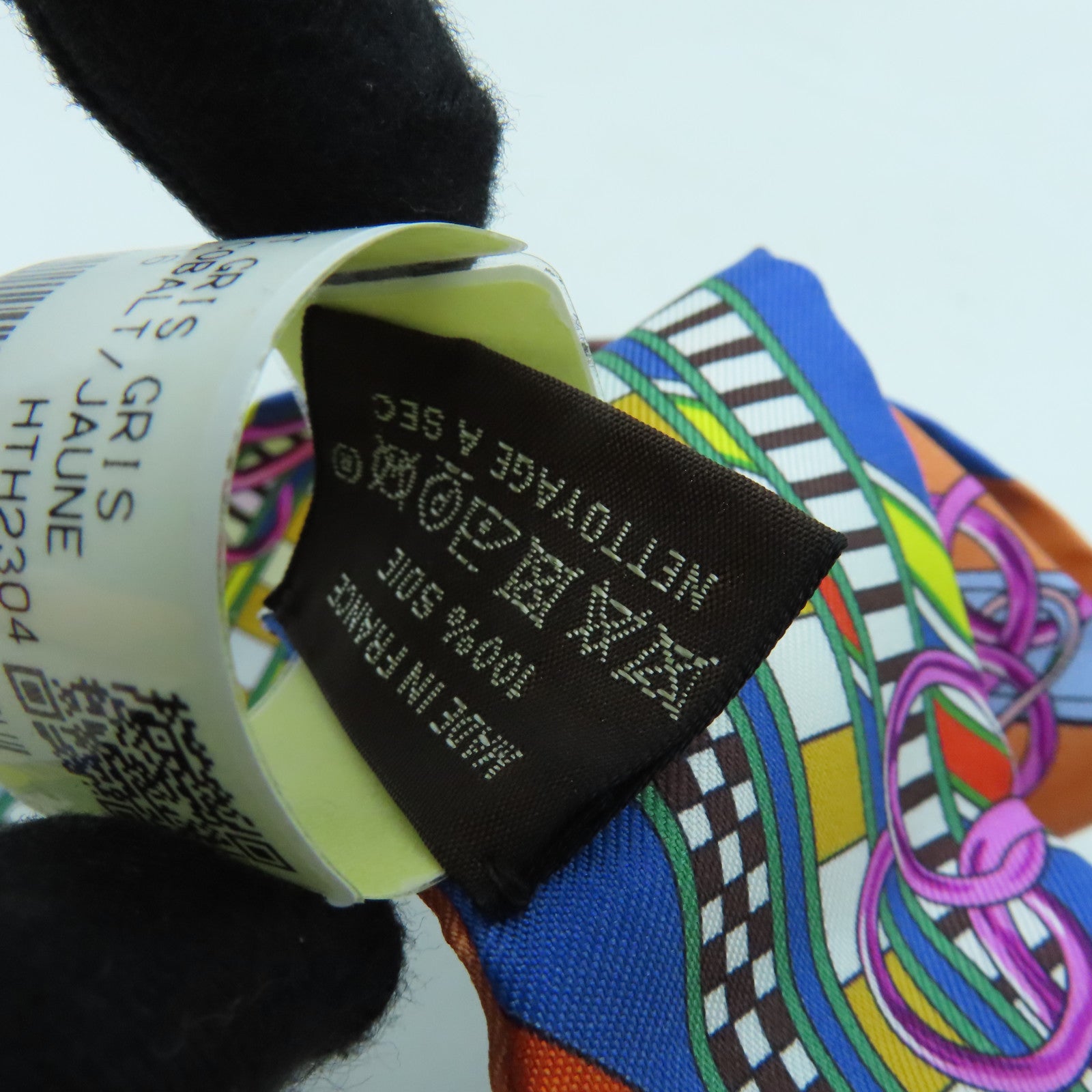 HERMES Silk Twilly Scarf Color