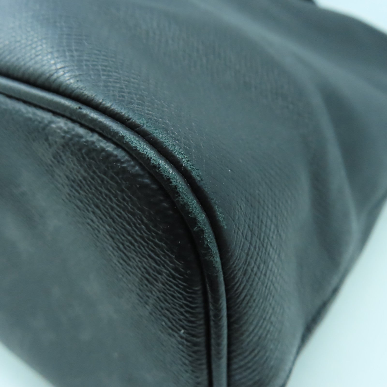 LOUIS VUITTON Monogram Eclipse City Tote Bag Taigarama銀扣手挽肩背兩用袋黑色