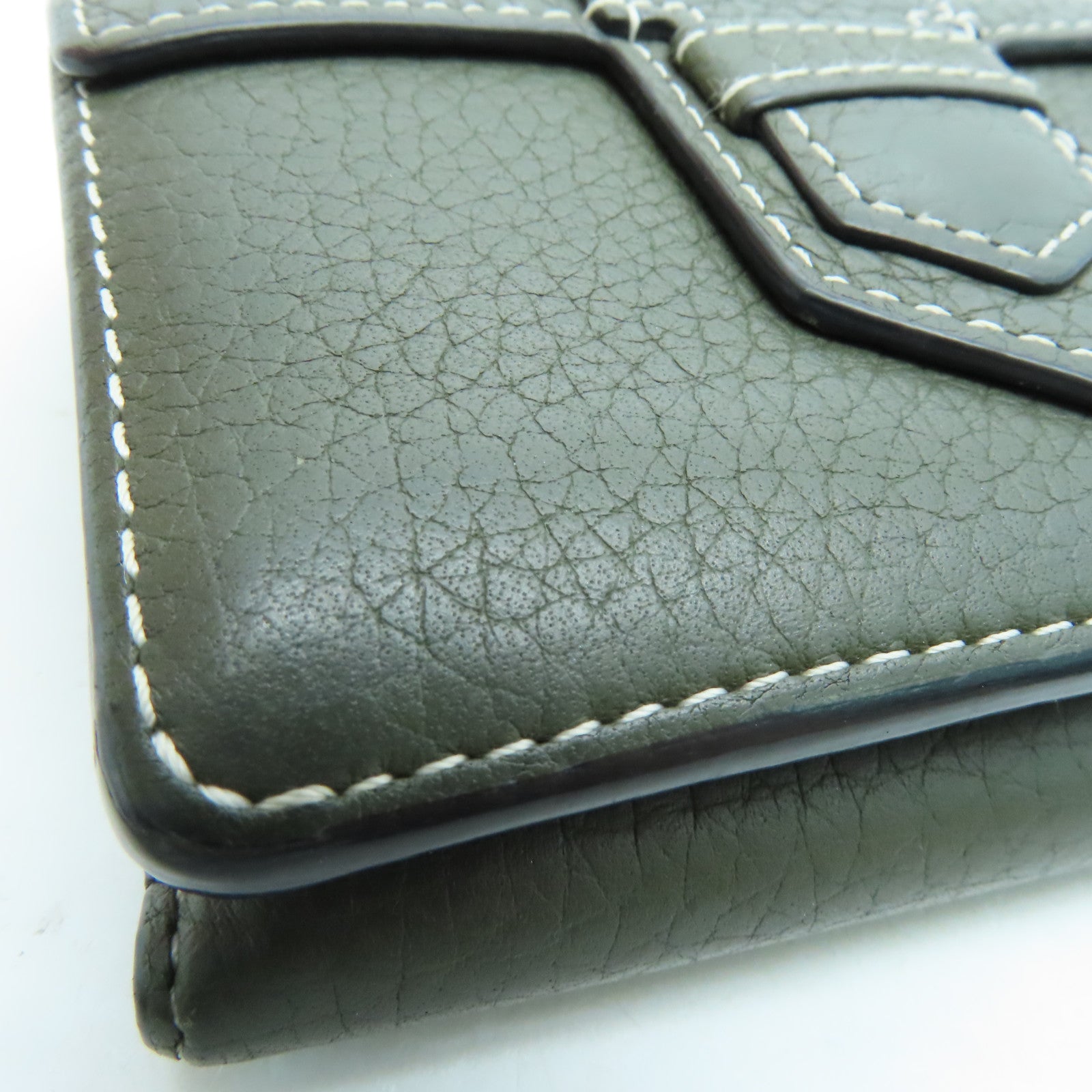 SELECTION Calfskin Leather Presse Trifold Wallet Gold Buckle Wallet Green