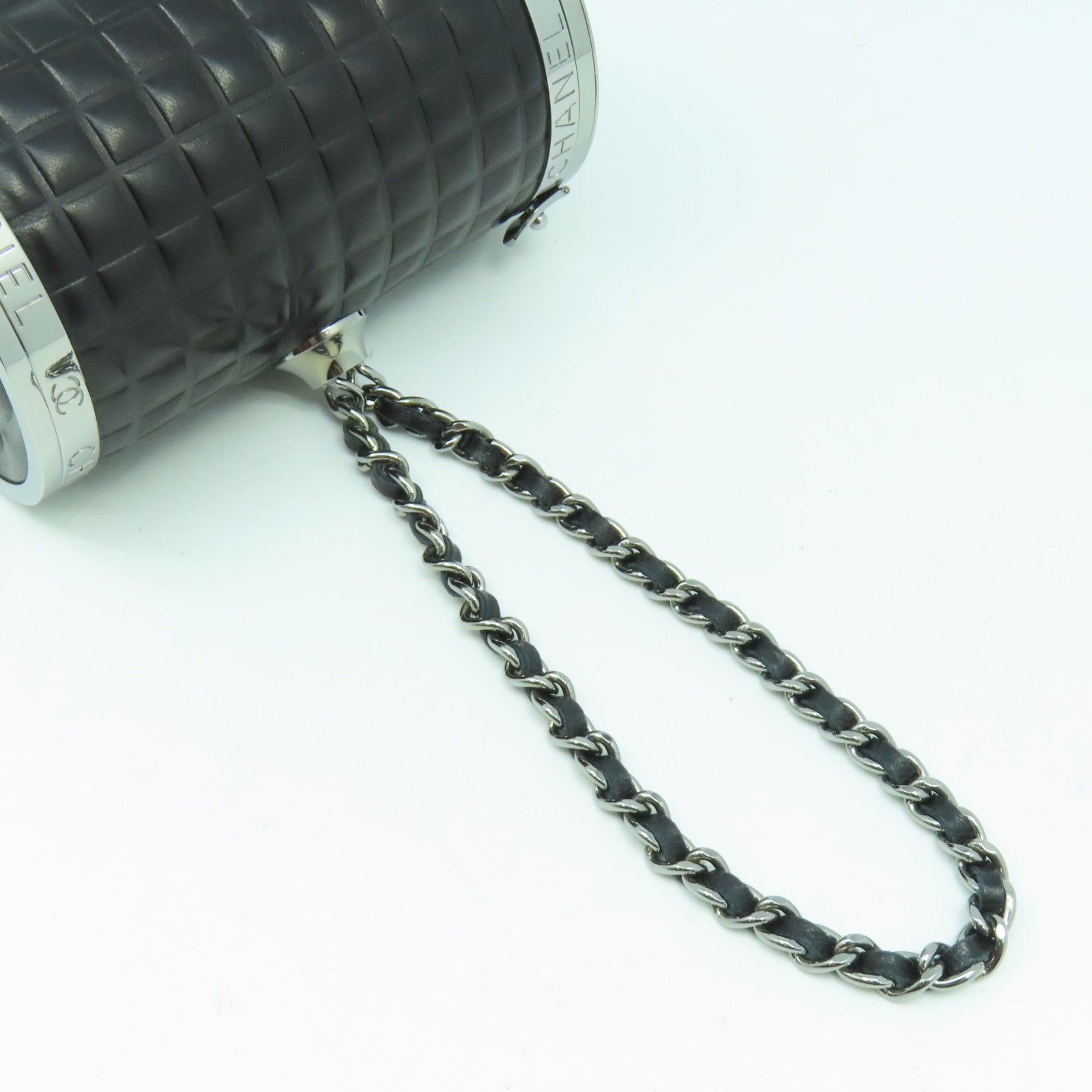 CHANEL 【激減優惠】牛皮皮革Chain Box銀扣鏈帶手拿包黑色