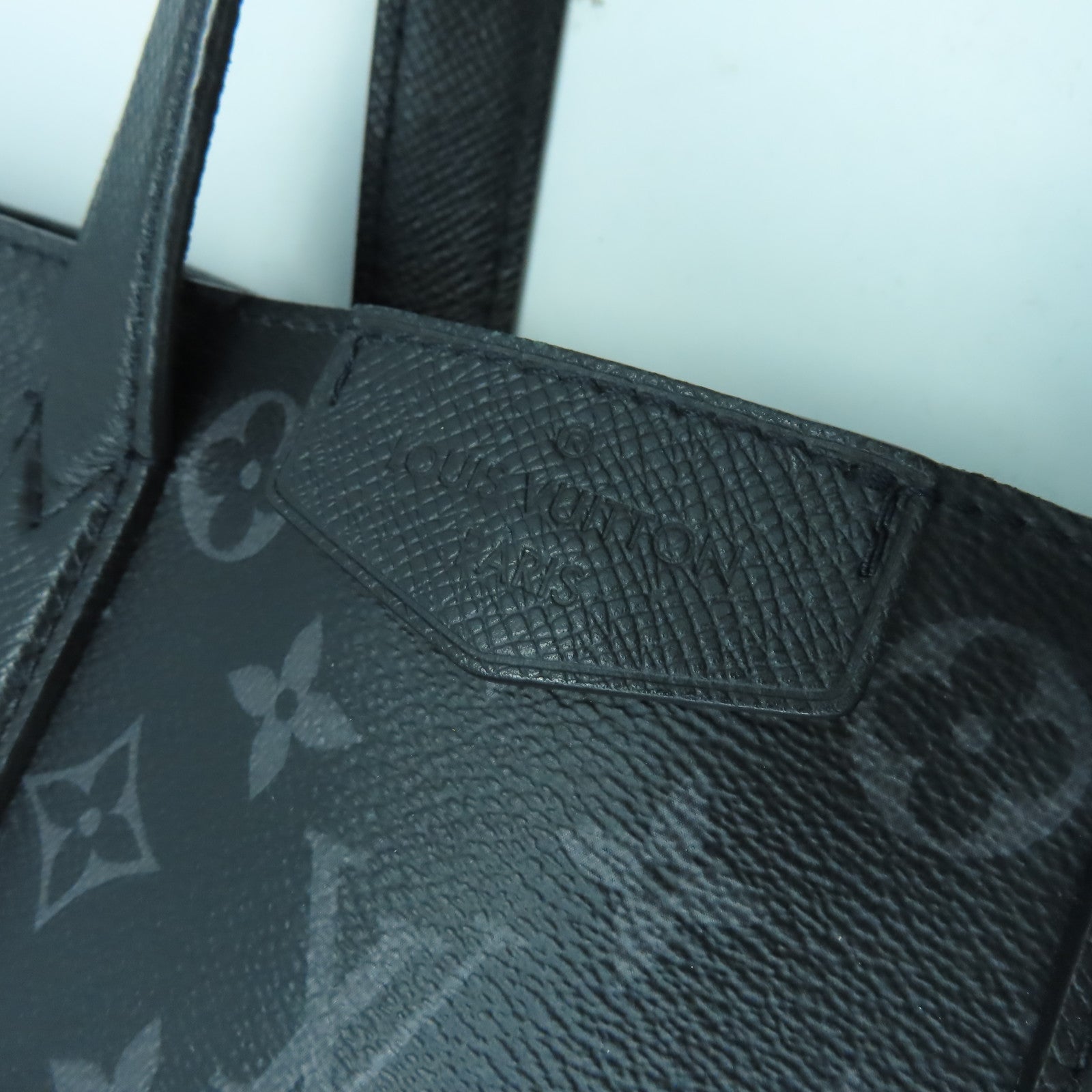 LOUIS VUITTON Monogram Eclipse City Tote Bag Taigarama銀扣手挽肩背兩用袋黑色