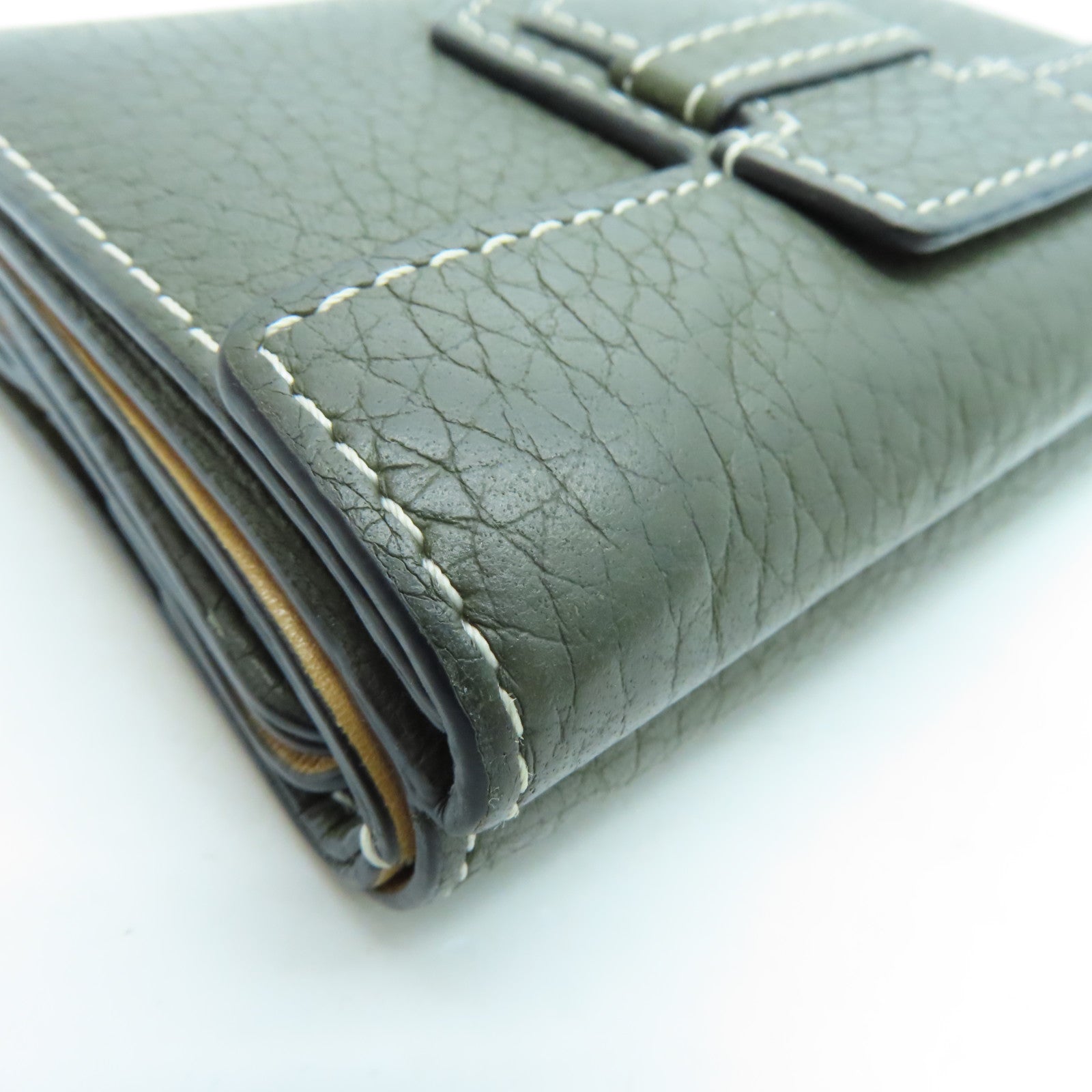 SELECTION Calfskin Leather Presse Trifold Wallet Gold Buckle Wallet Green