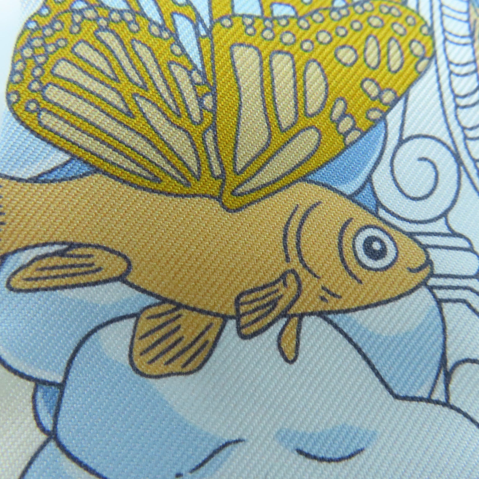 HERMES Silk Twilly Scarf White/Blue
