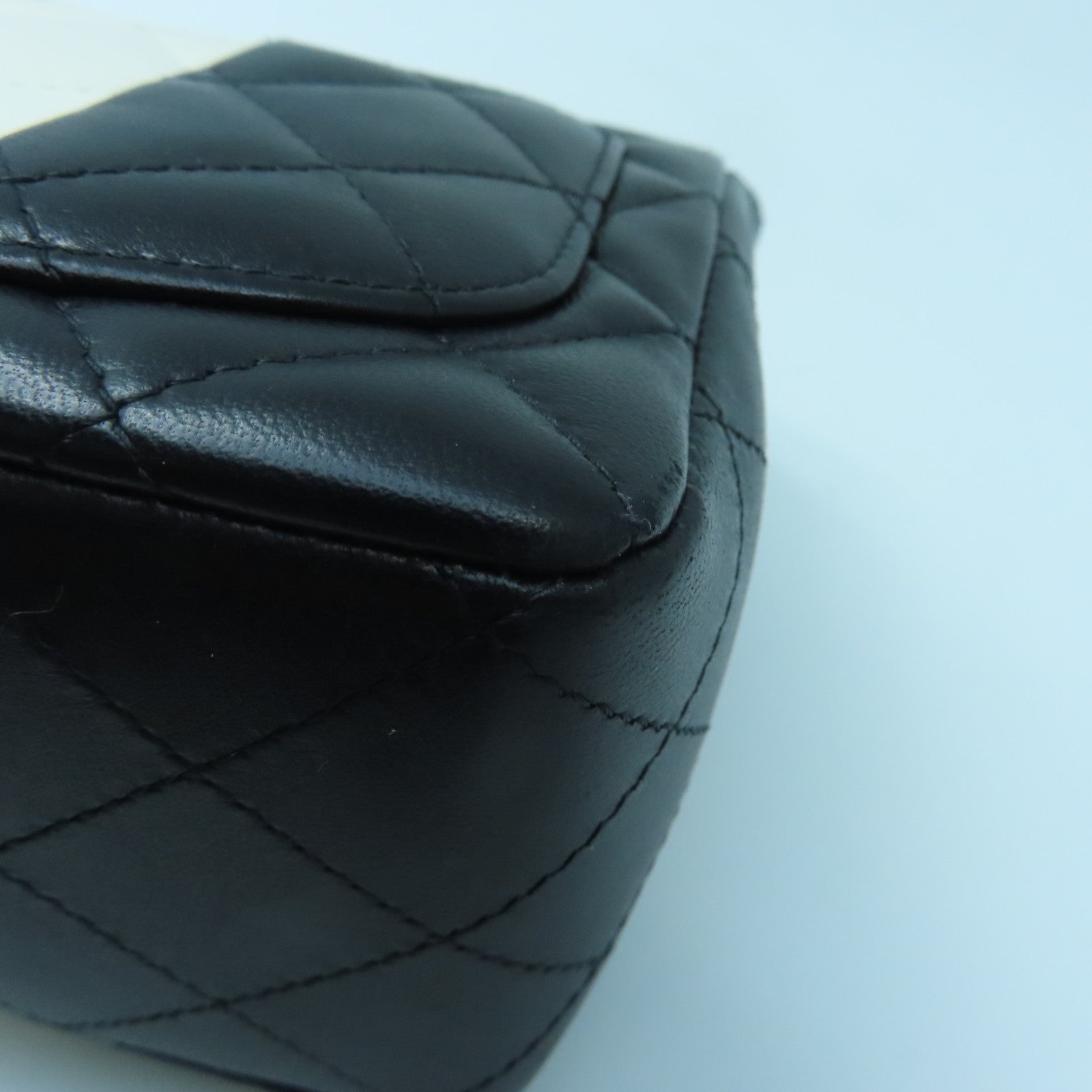 CHANEL 菱格牛皮皮革Chain Shoulder Bag金扣肩背袋黑色/白色