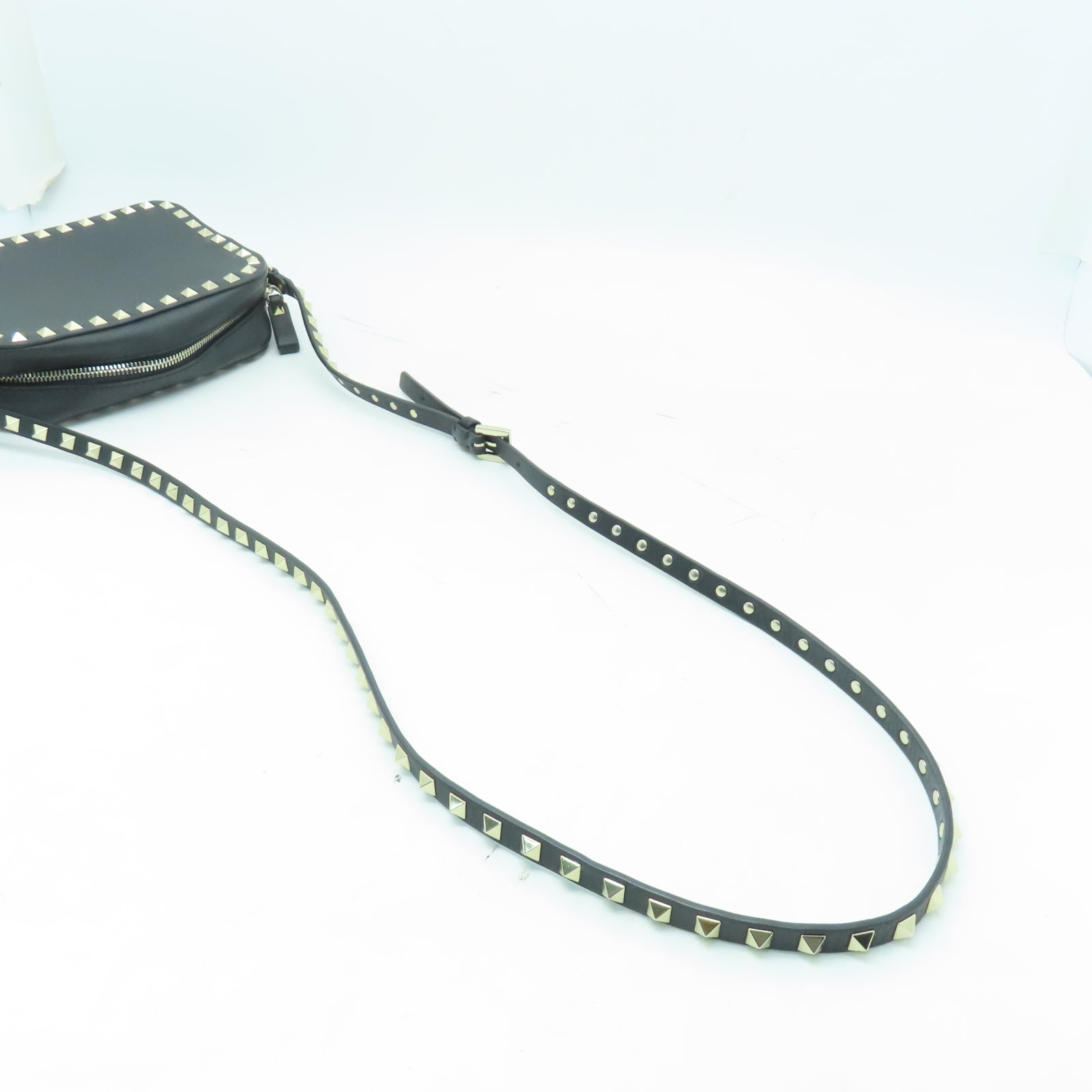 Valentino 窩釘牛皮皮革Shoulder Bag金扣肩背袋黑色