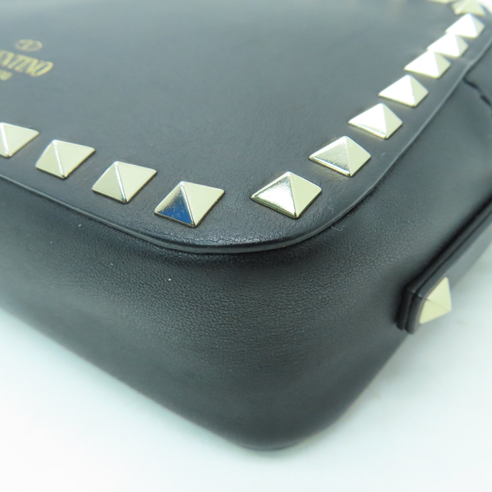 Valentino 窩釘牛皮皮革Shoulder Bag金扣肩背袋黑色