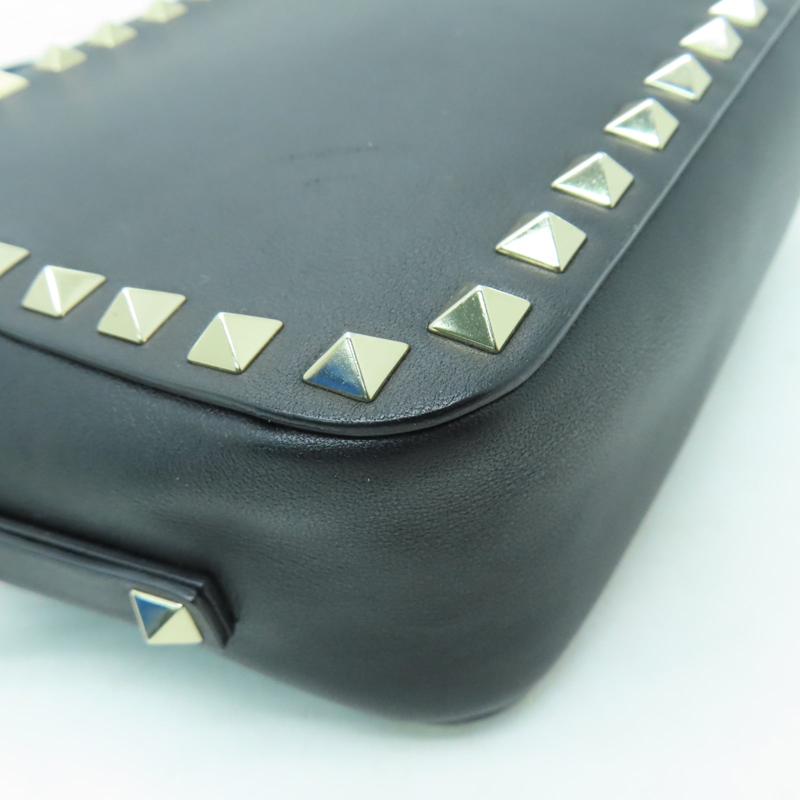 Valentino 窩釘牛皮皮革Shoulder Bag金扣肩背袋黑色