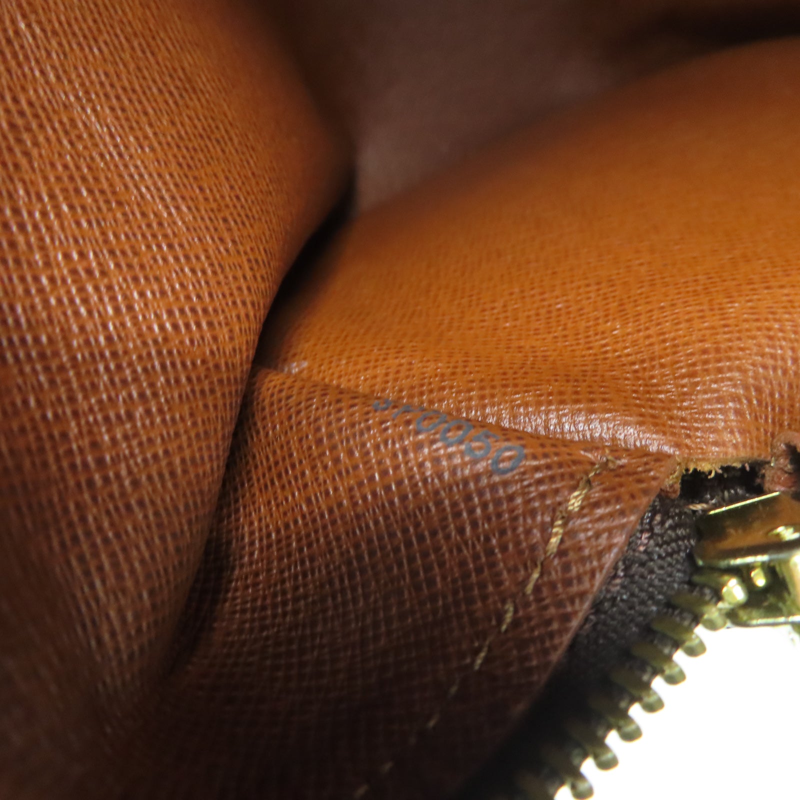 LOUIS VUITTON Monogram Papillon PM金扣肩背袋棕色