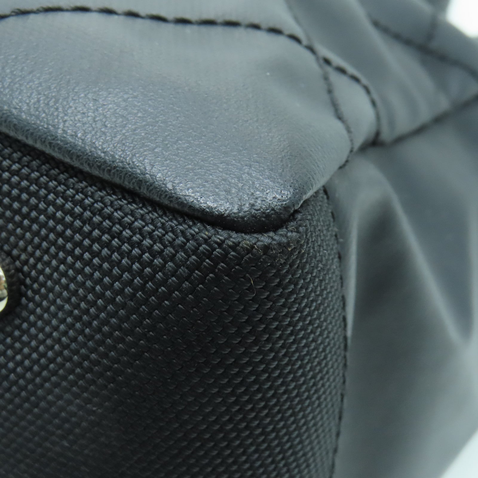 CHANEL 牛皮皮革Totebag銀扣手挽袋黑色