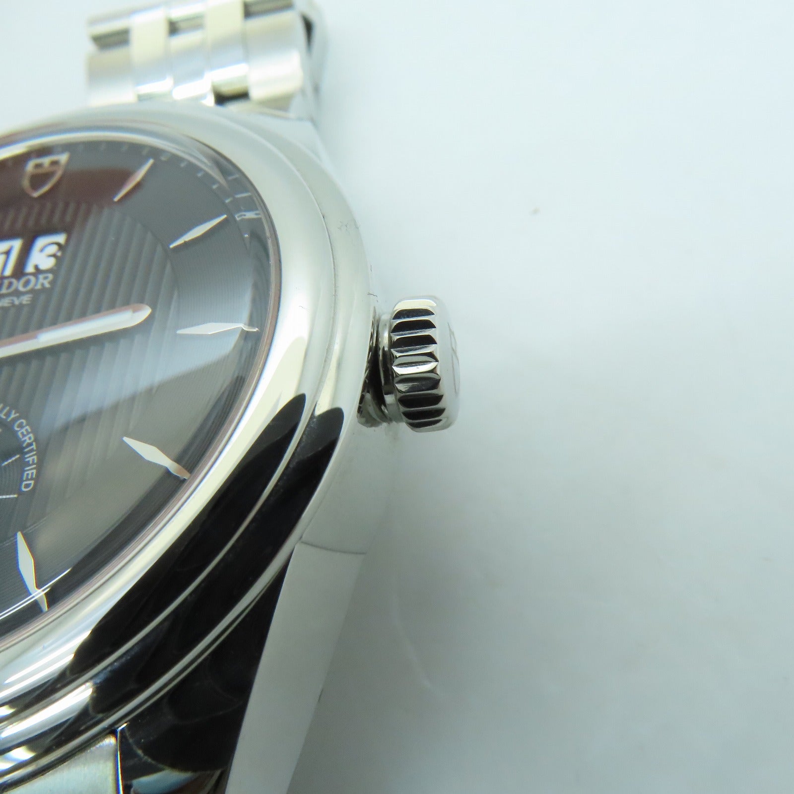 TUDOR Glamour Double Day不锈钢手表自动机芯黑色