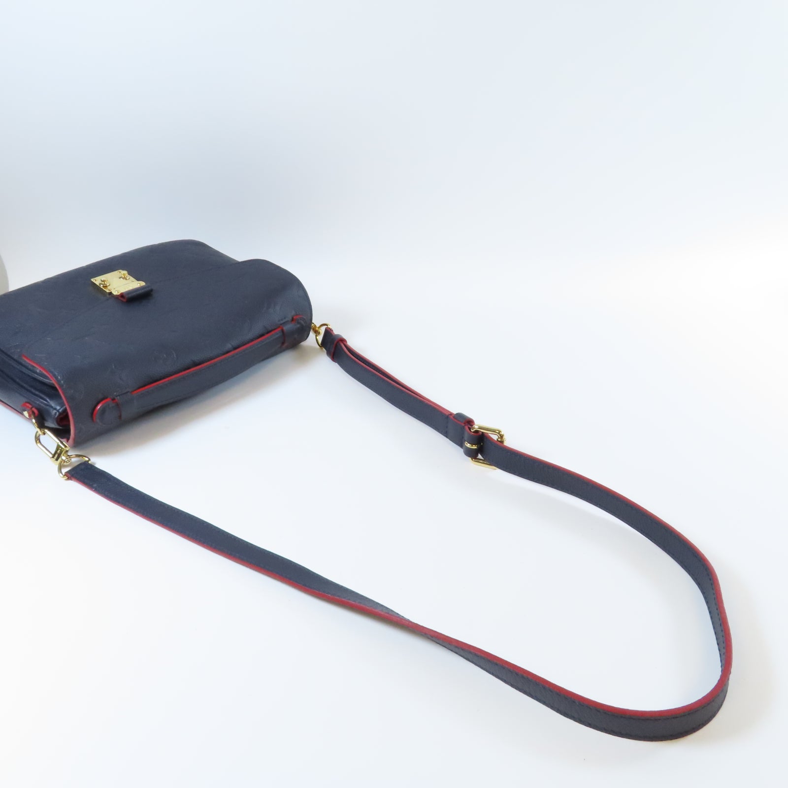 LOUIS VUITTON Monogram Empreinte Pochette Metis金扣手挽肩背兩用袋深藍色