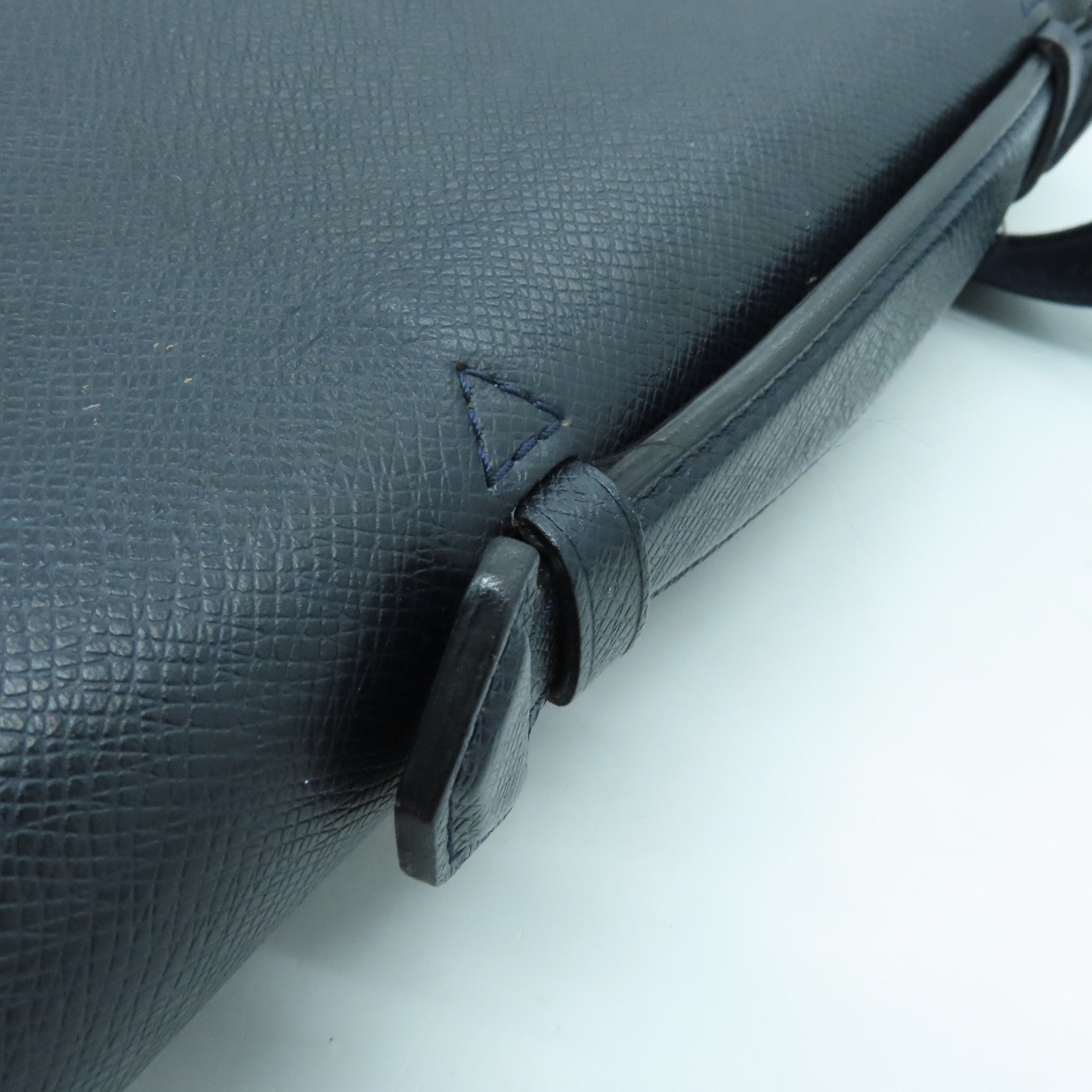 LOUIS VUITTON cowhide leather Vassili PM silver buckle shoulder bag black