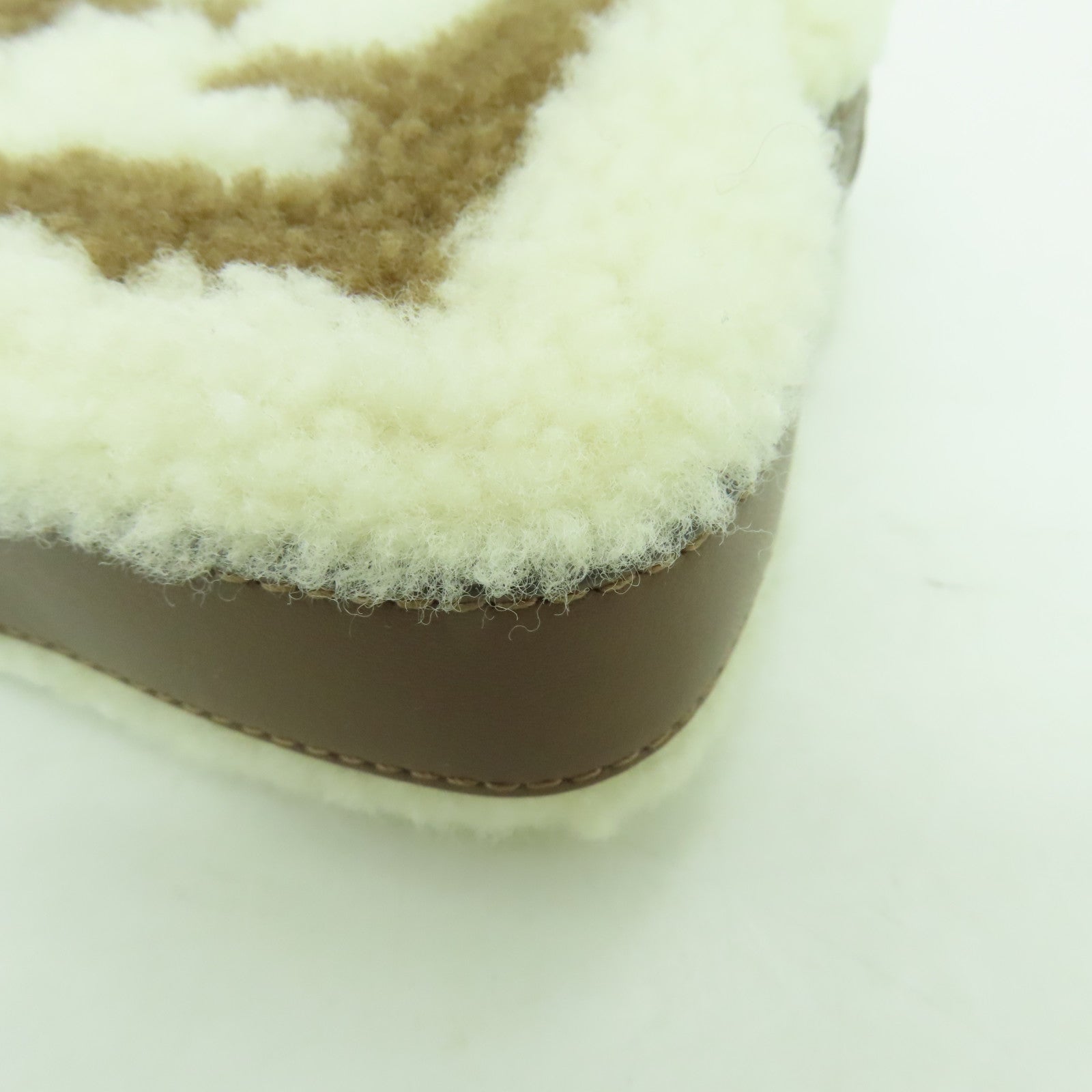 FENDI 棉布Ladies Toast Bag Charm銀扣零錢包白色