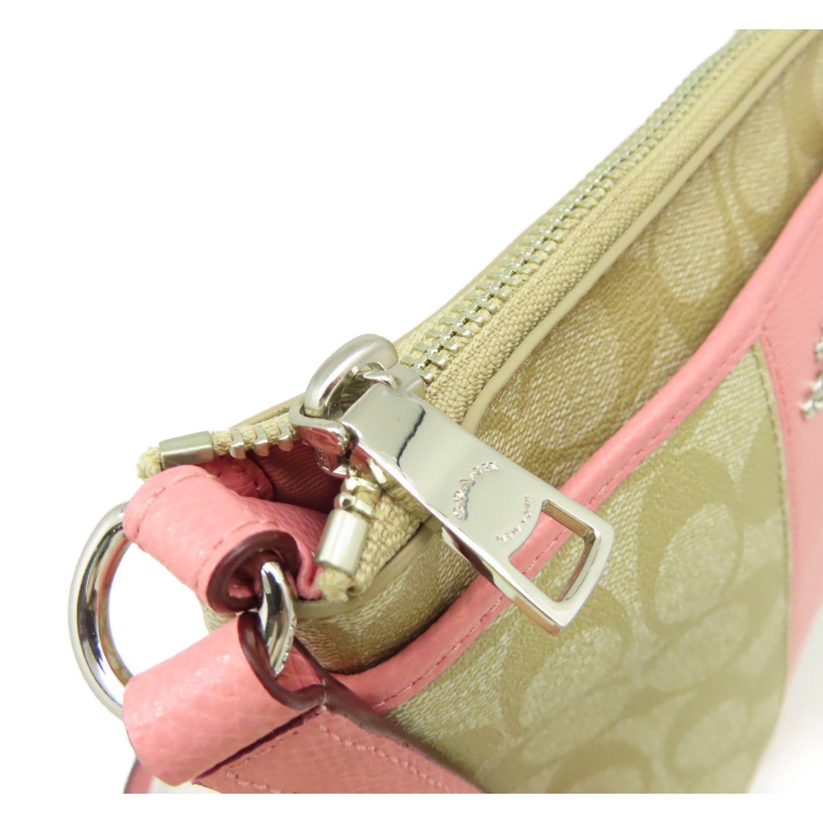 COACH 塗層帆布Shoulder Bag銀扣肩背袋粉紅色/啡色