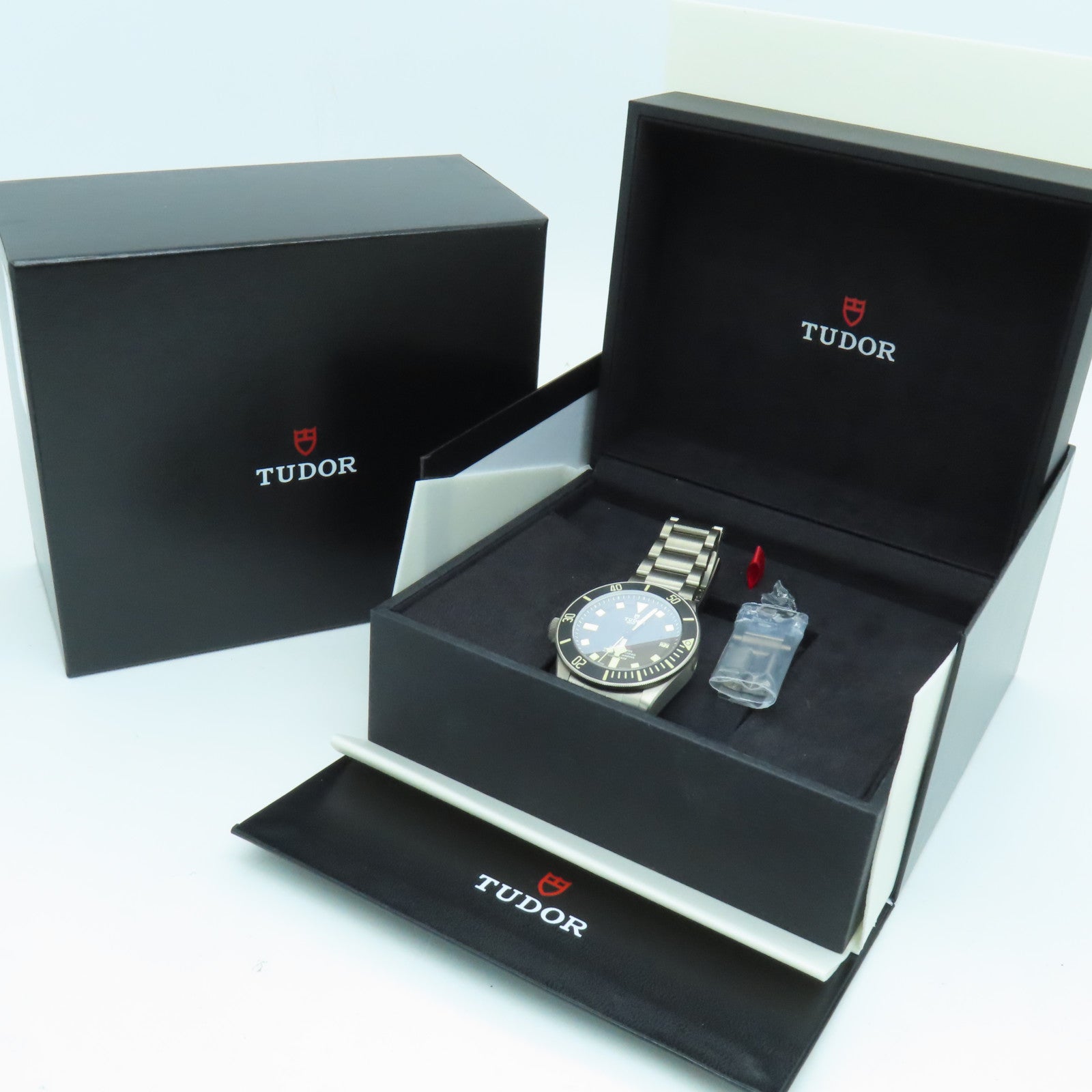 TUDOR Pelagos鈦金手錶自動機芯黑色