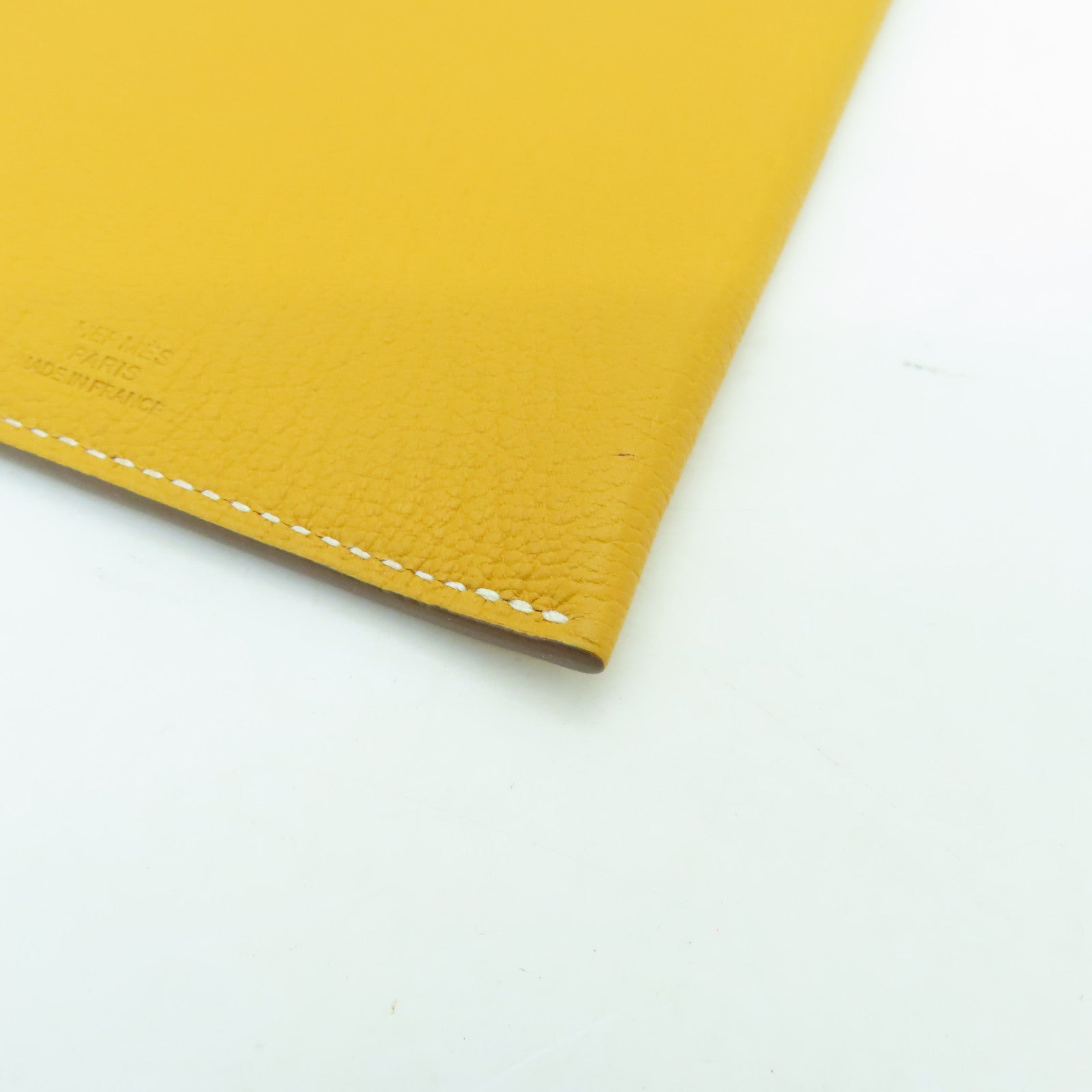 HERMES Evercolor皮革Passport Case銀扣護照套黃色