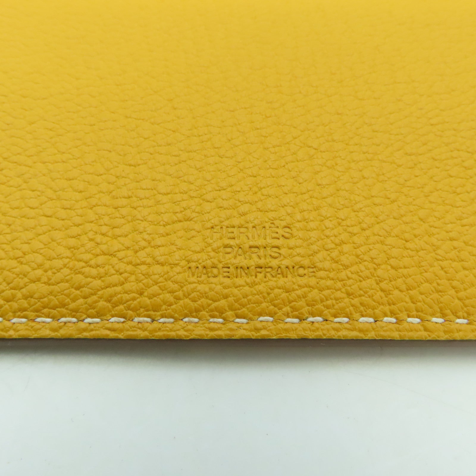 HERMES Evercolor皮革Passport Case銀扣護照套黃色
