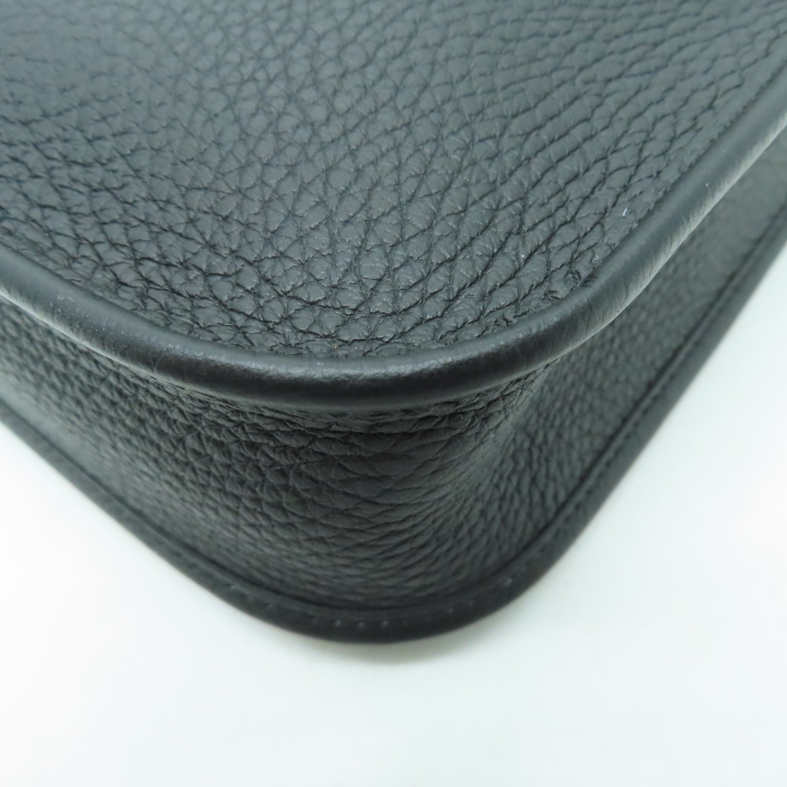 HERMES Clemence皮革Evelyne TPM銀扣肩背袋Noir黑色