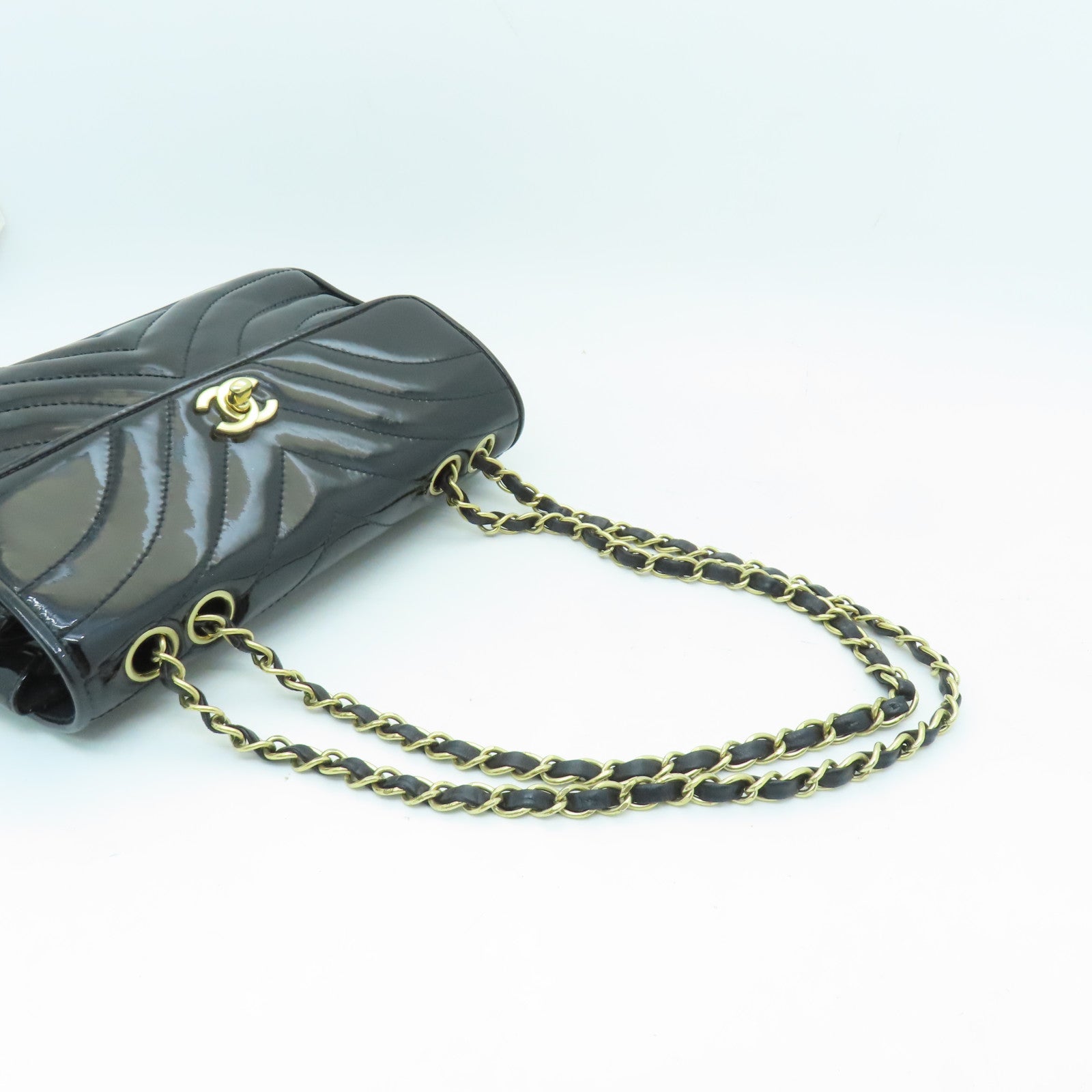 CHANEL 斜紋漆皮皮革Chain Shoulder Bag金扣鏈帶肩背袋黑色