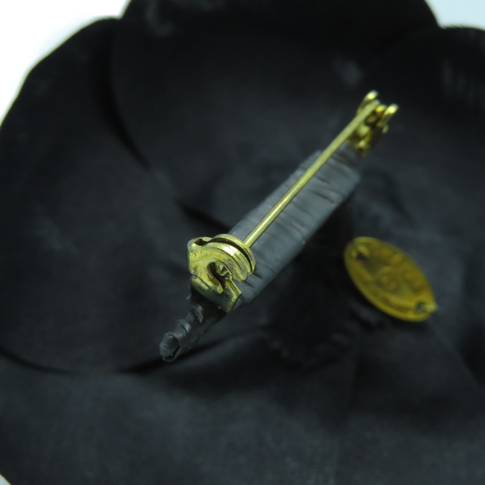CHANEL 帆布Brooch胸針黑色