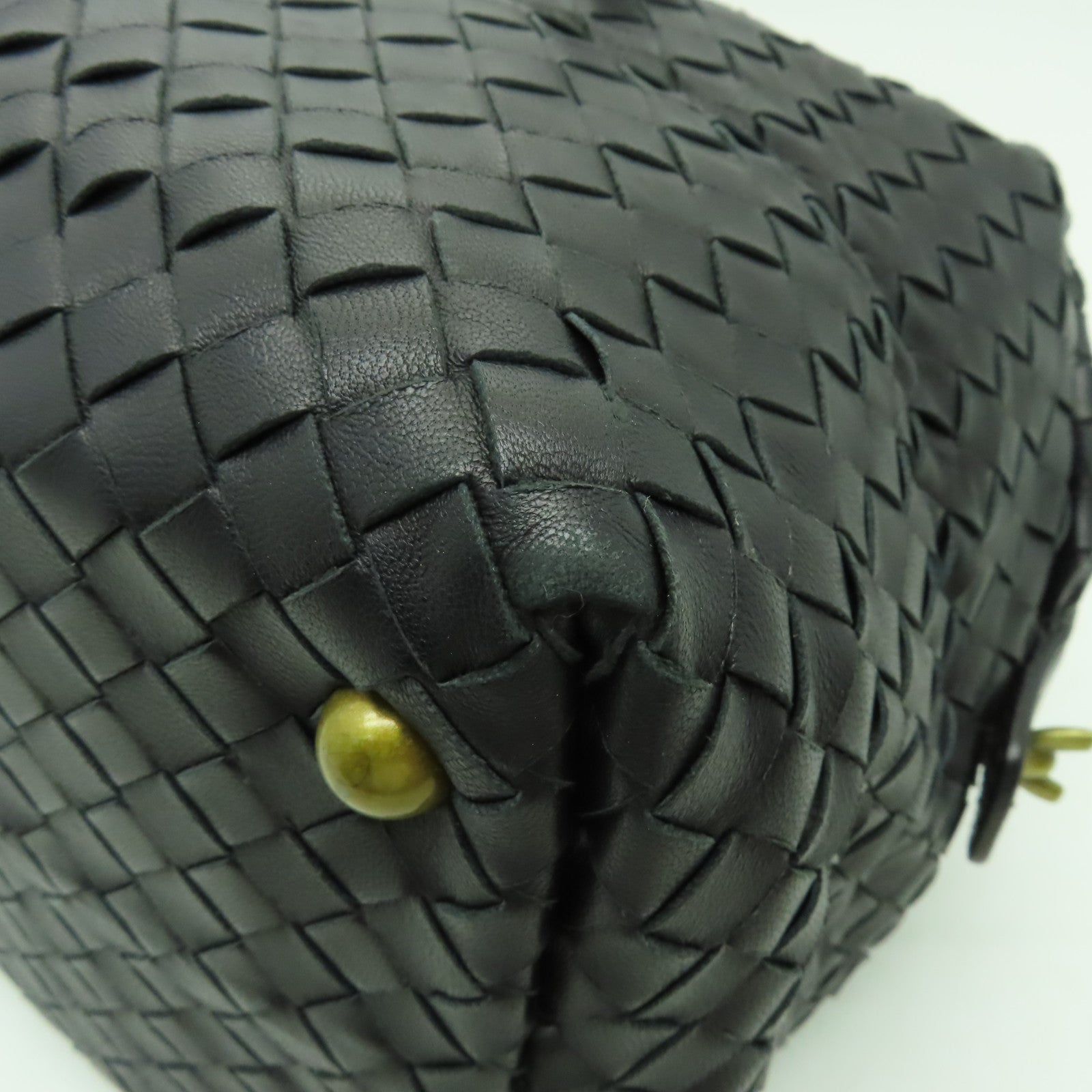 BOTTEGA VENETA 織紋皮革Handbag金扣手挽袋黒色