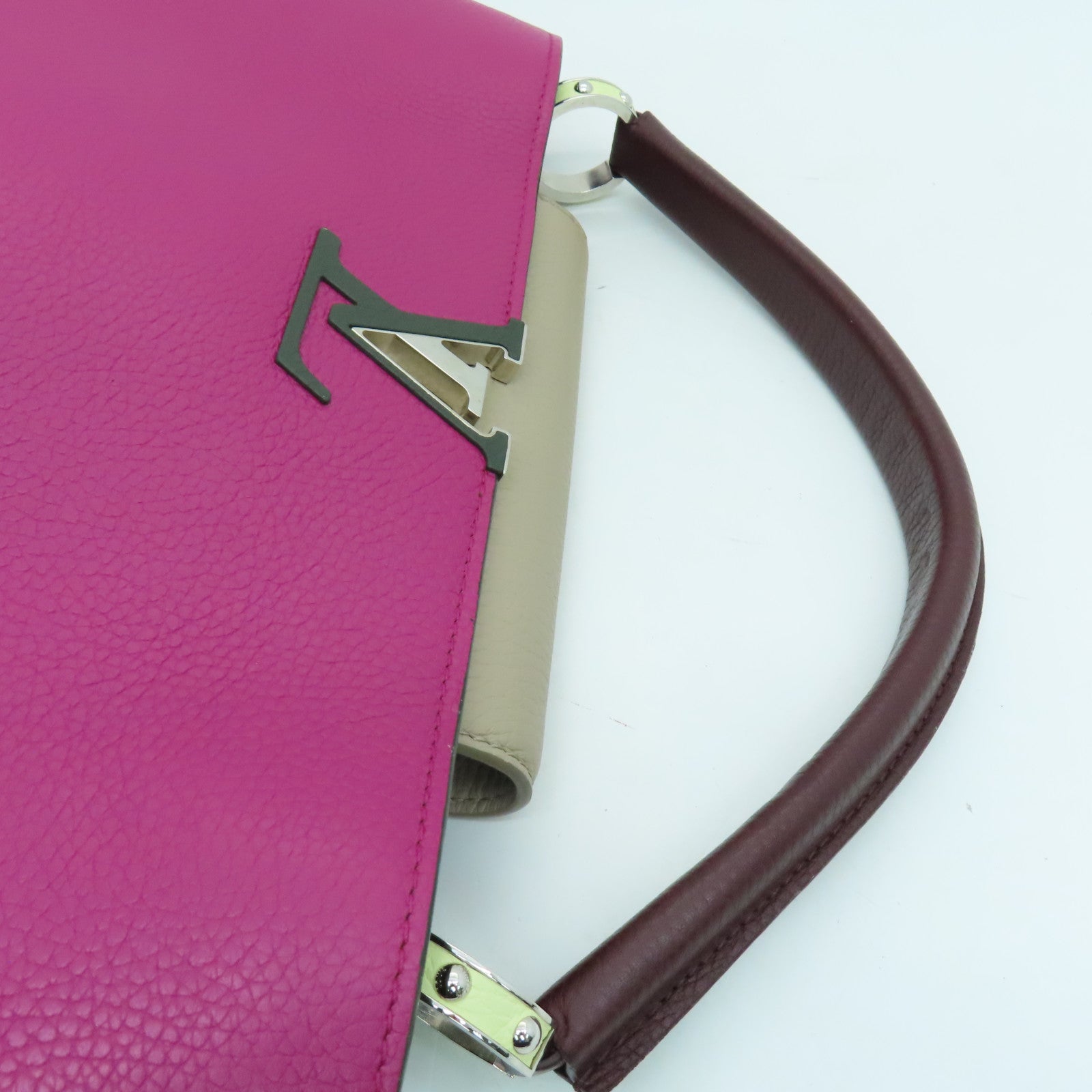LOUIS VUITTON 牛皮皮革Capucines MM銀扣肩背袋粉紅色/卡其色/綠色