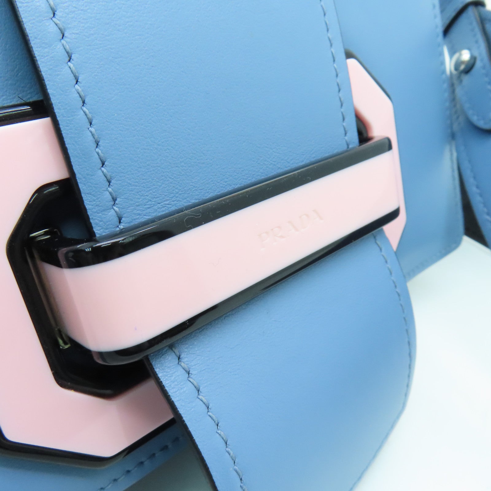PRADA 【激減優惠】牛皮皮革Shoulder Bag銀扣肩背袋藍色