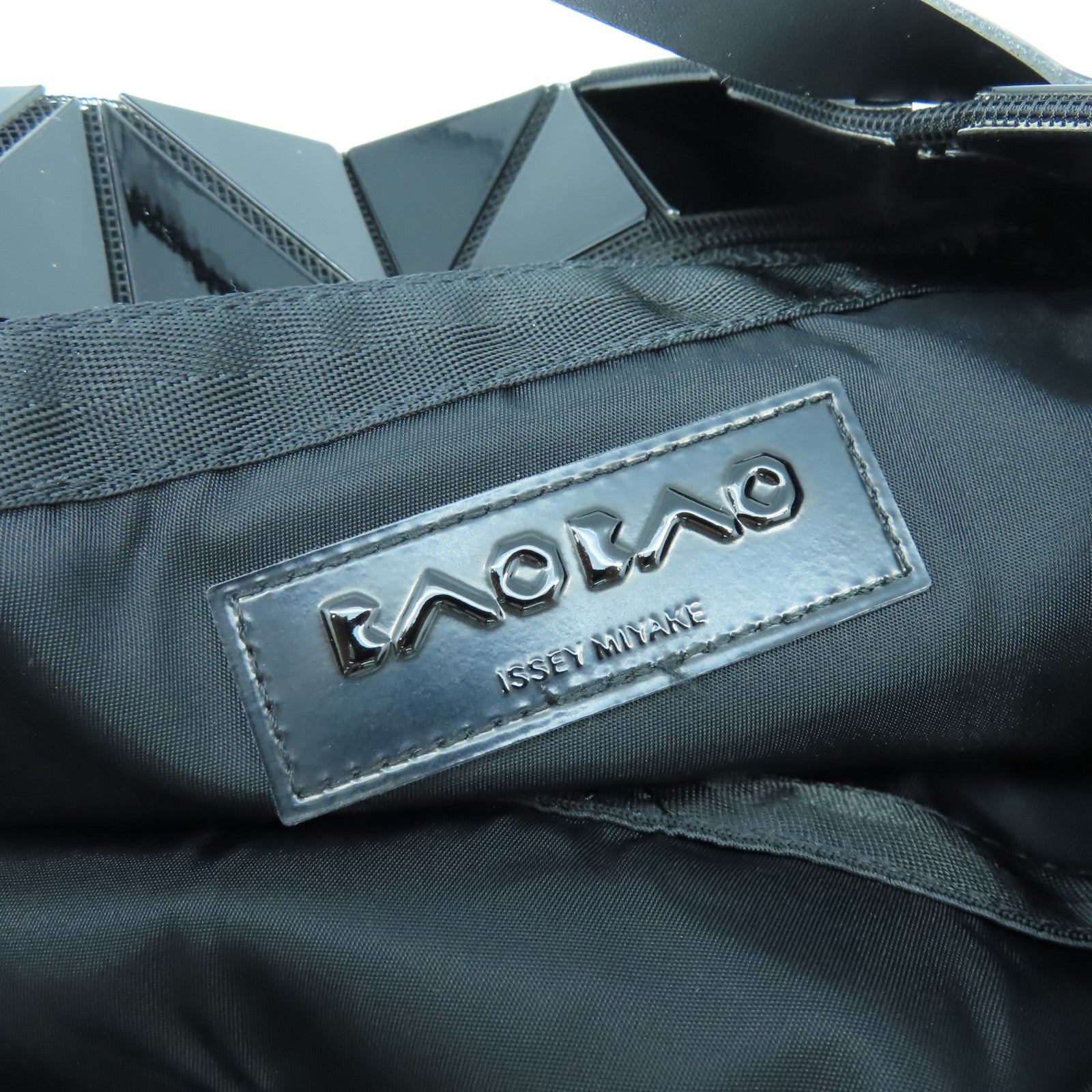 ISSEY MIYAKE PVC Issey Miyake Bao Bao Shoulder Bag肩背袋黑色