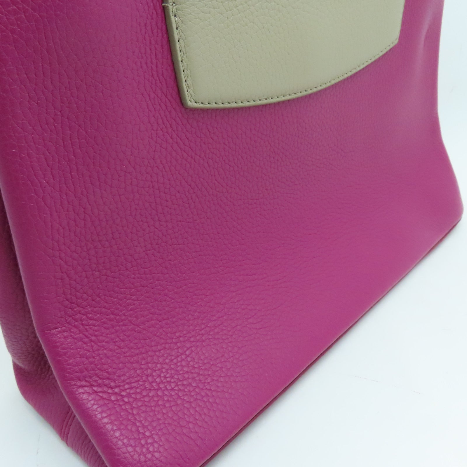 LOUIS VUITTON 牛皮皮革Capucines MM銀扣肩背袋粉紅色/卡其色/綠色