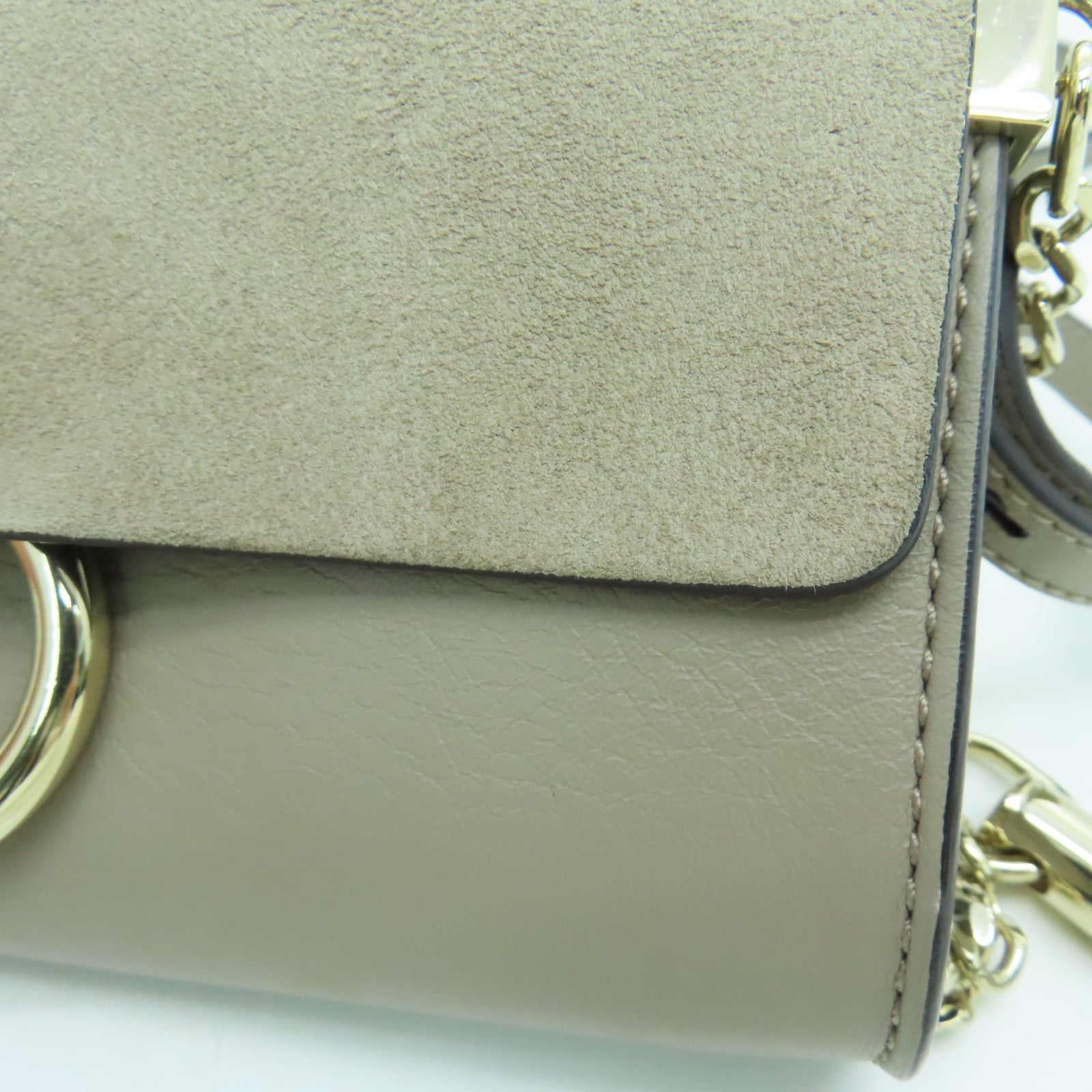 Chloe 【激減優惠】牛皮皮革Faye Wallet On Strap金扣肩背袋灰色
