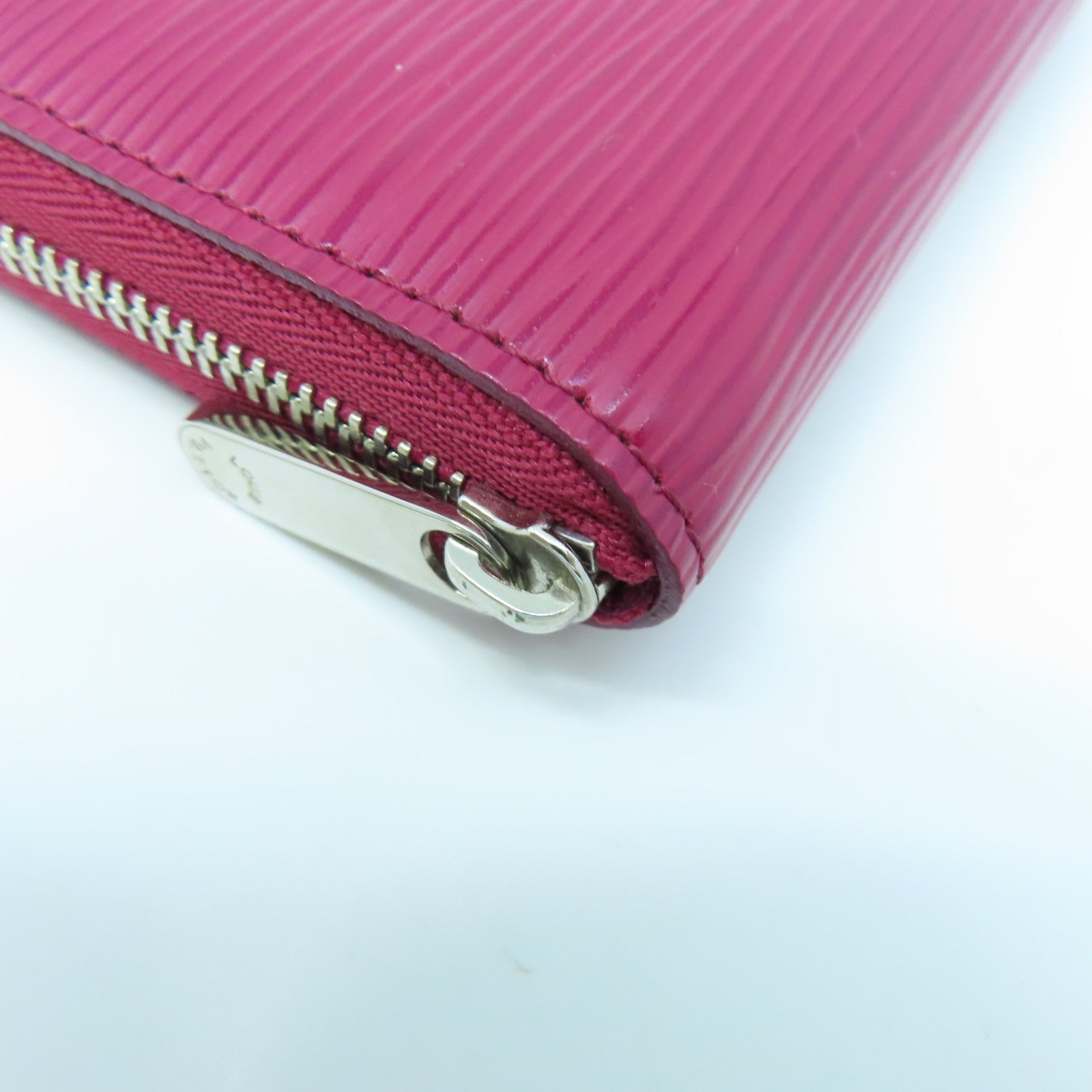 LOUIS VUITTON Epi皮革Zipper Wallet銀扣卡片包紅色