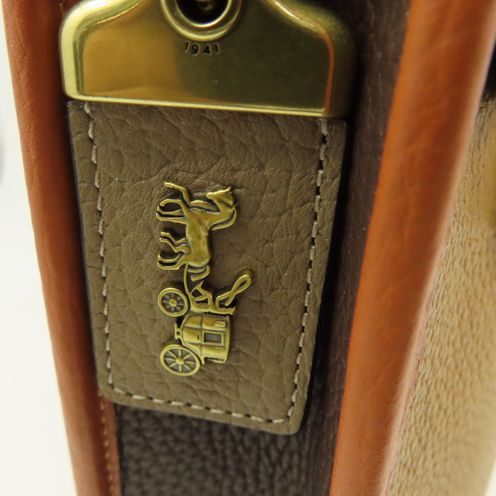 COACH 牛皮皮革Shoulder Bag肩背袋啡色