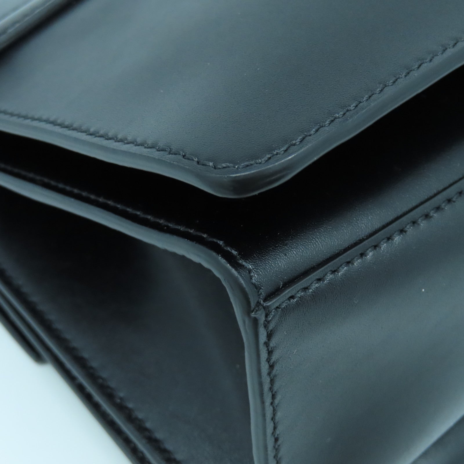 GIVENCHY 【激減優惠】牛皮皮革Chain Shoulder Bag金扣鏈帶肩背袋黑色