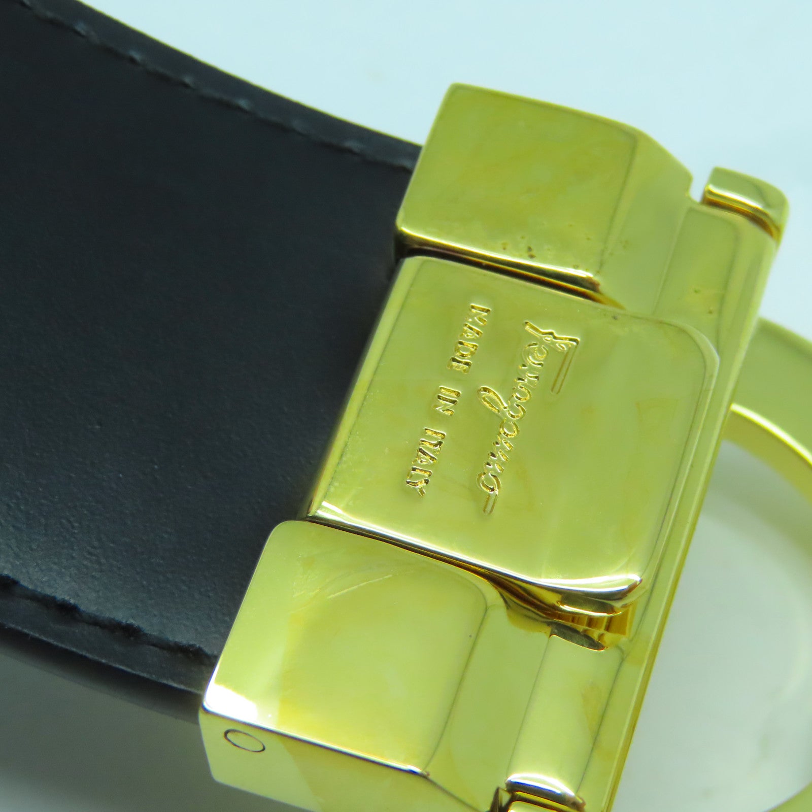 Salvatore Ferragamo 牛皮皮革Belt 90cm金扣皮帶黑色