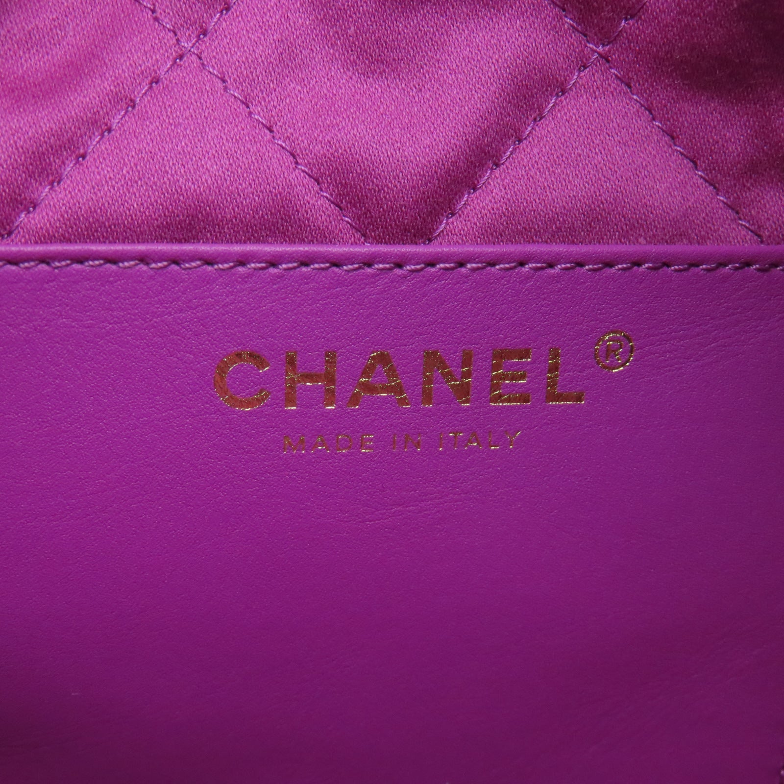 CHANEL 菱格牛皮皮革Mini Bag Chanel 22金扣鏈帶手挽肩背兩用袋紫色