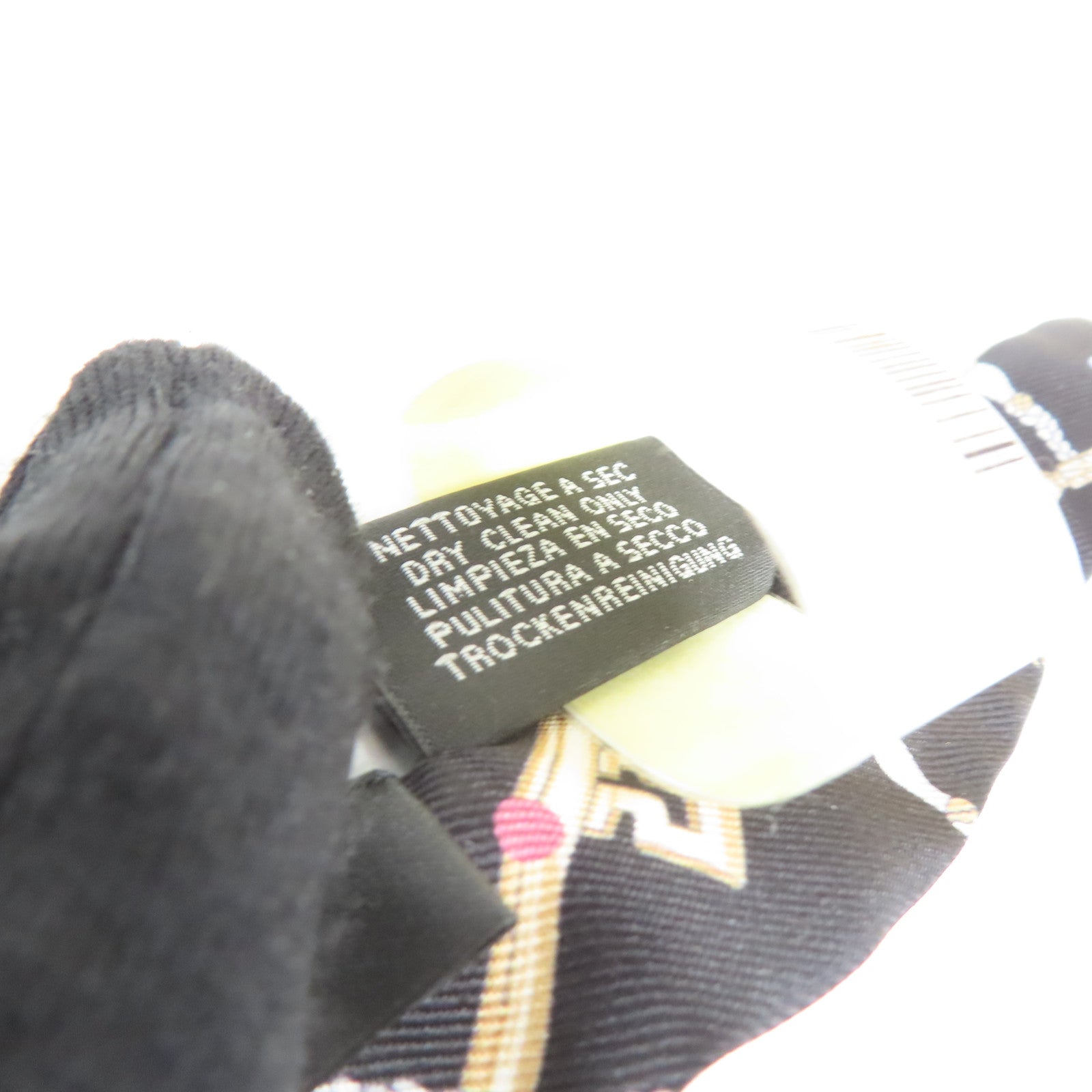 HERMES 絲質Twilly Doll絲巾黑色