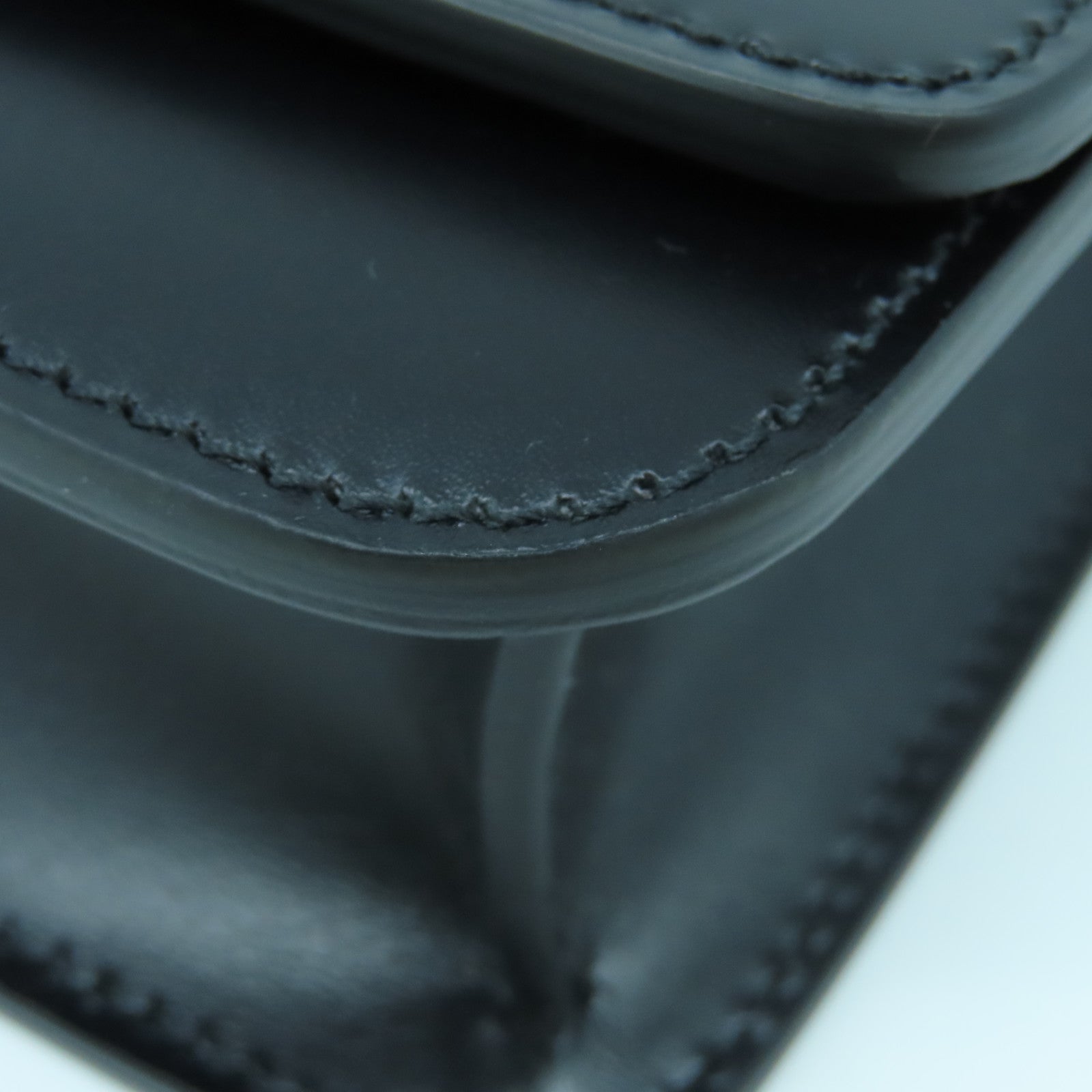 BURBERRY 牛皮皮革Belt Bag金扣腰包黑色