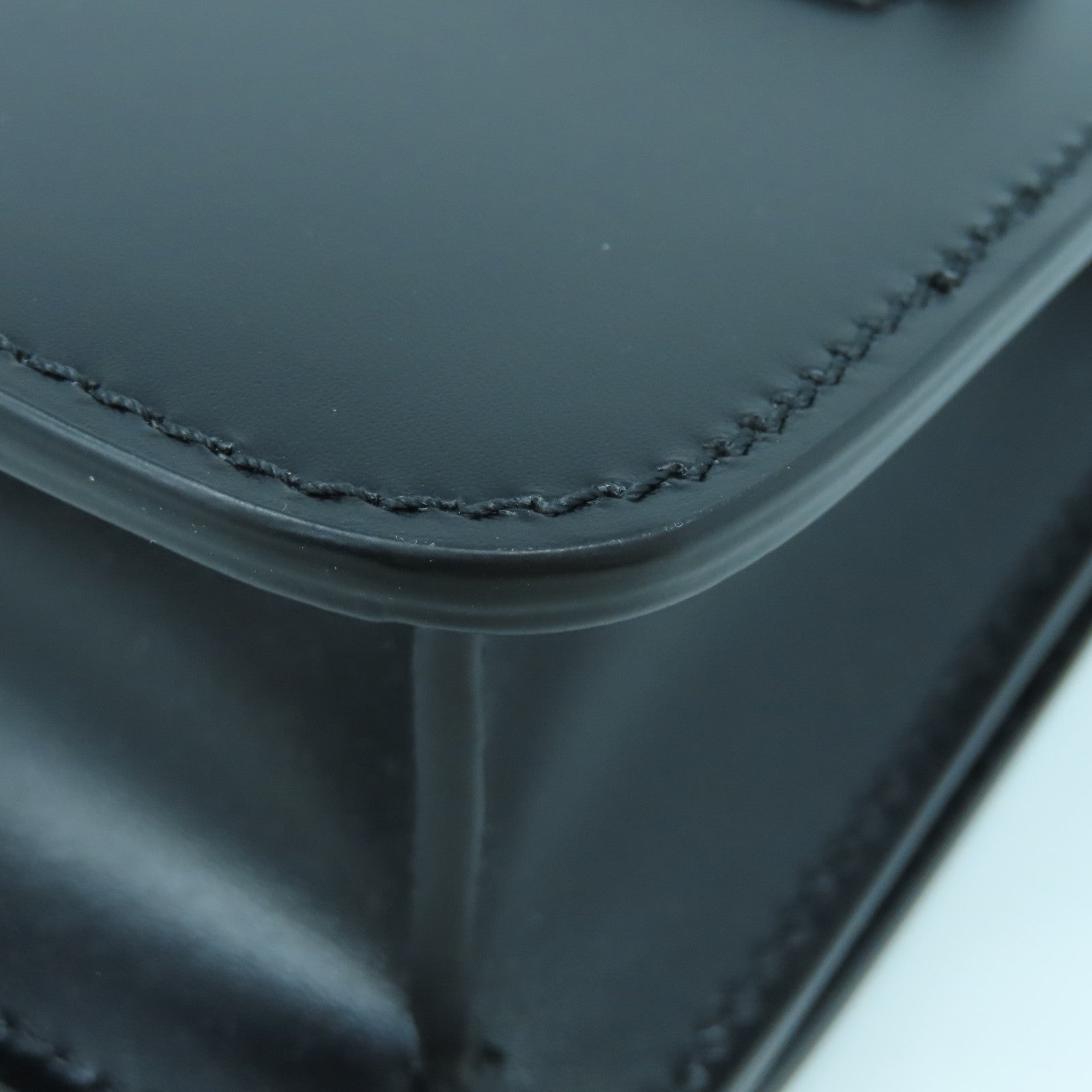 BURBERRY 牛皮皮革Belt Bag金扣腰包黑色