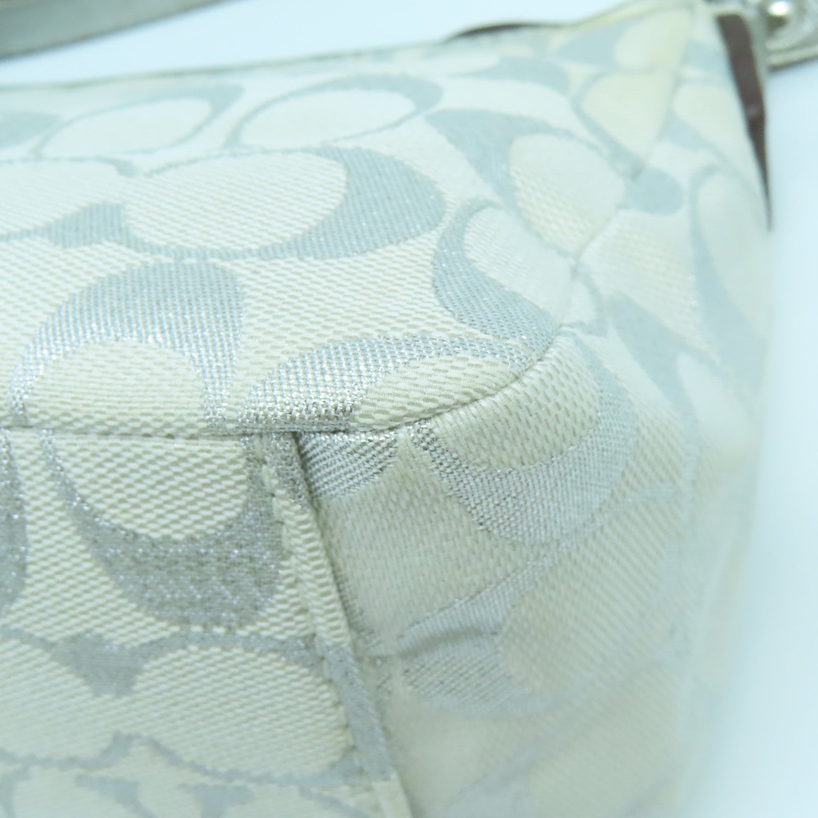 COACH 帆布Handbag銀扣手挽袋白色銀色
