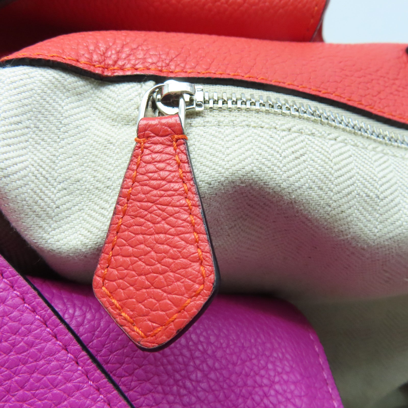 LOEWE 牛皮皮革Shoulder Bag銀扣肩背袋紫色/紅色