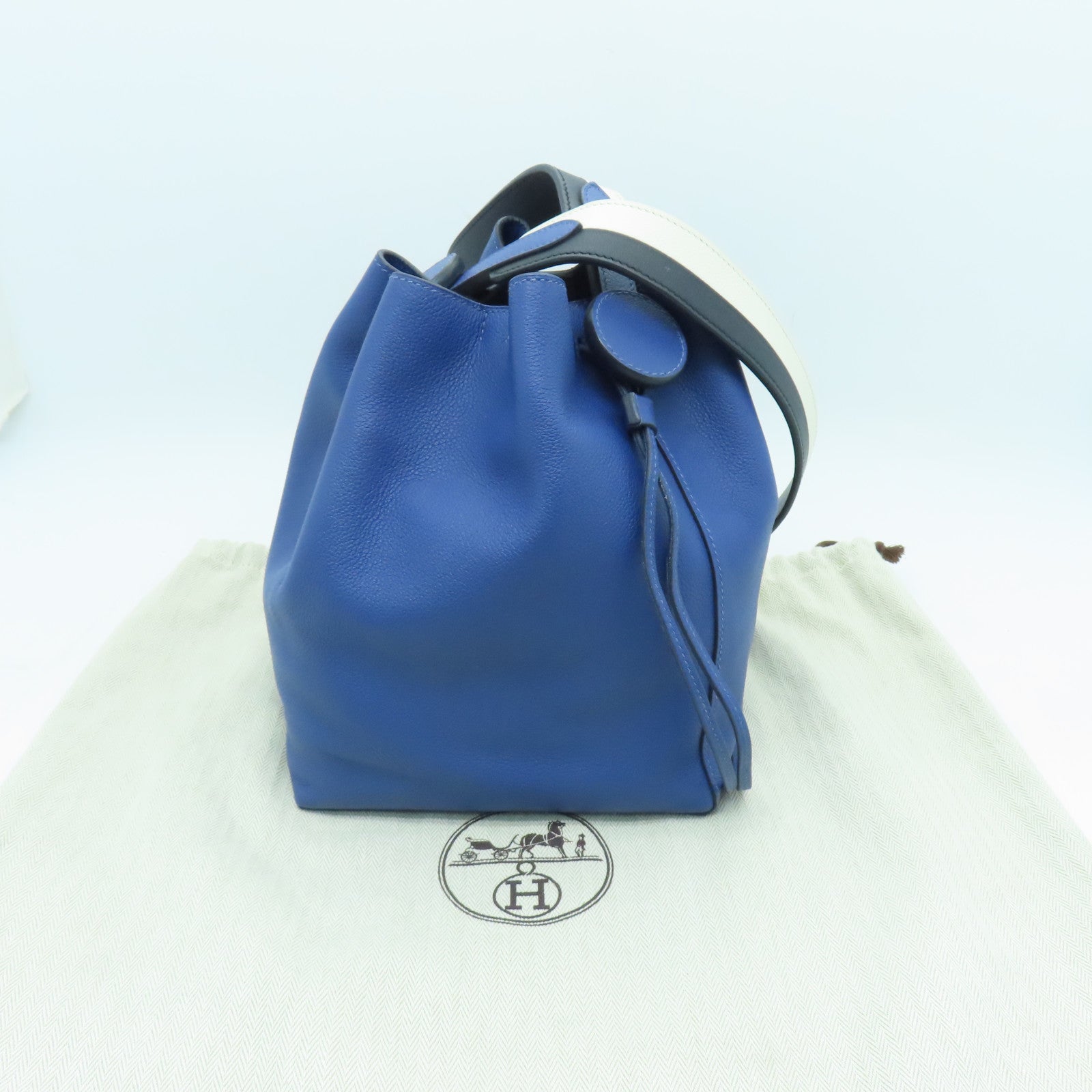 HERMES Evercolor皮革Licol银扣肩背袋Bleu Brighton蓝色