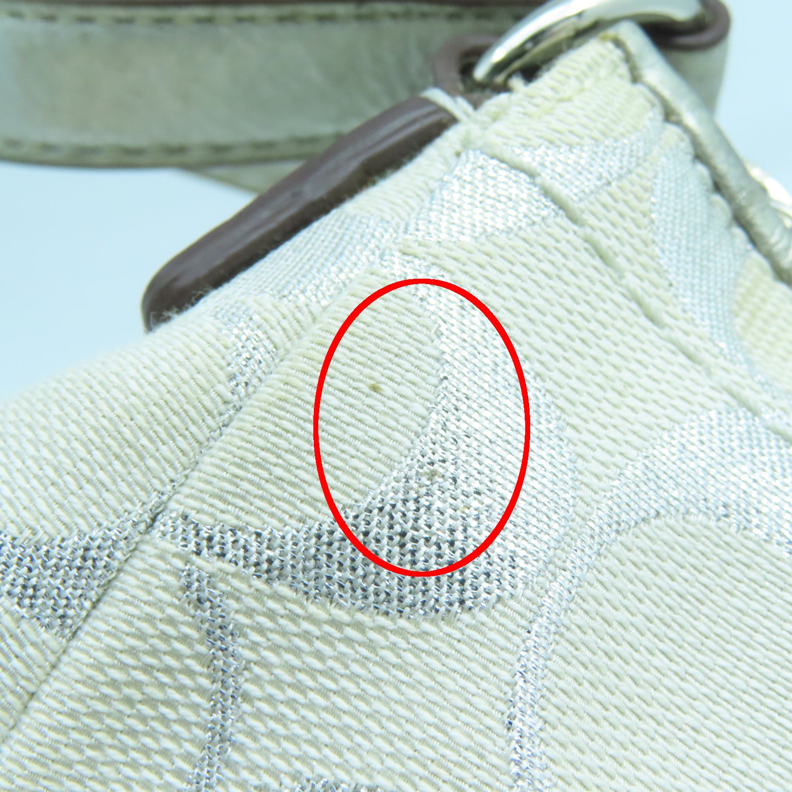 COACH 帆布Handbag銀扣手挽袋白色銀色