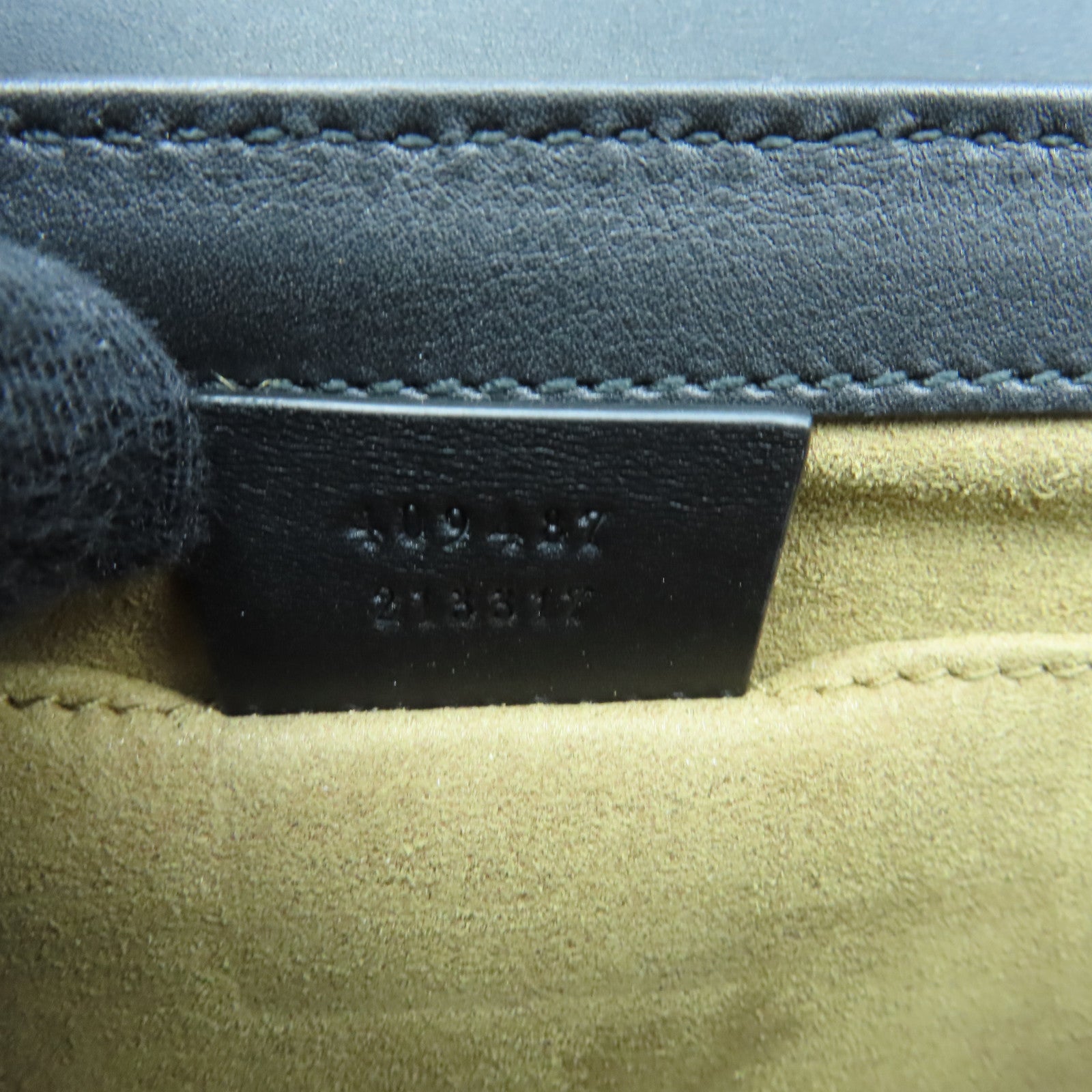 GUCCI 塗層皮革/牛皮皮革Padlock GG金扣鏈帶肩背袋黑色