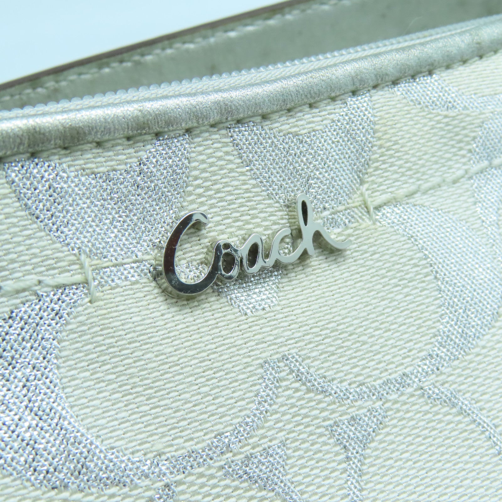 COACH 帆布Handbag銀扣手挽袋白色銀色