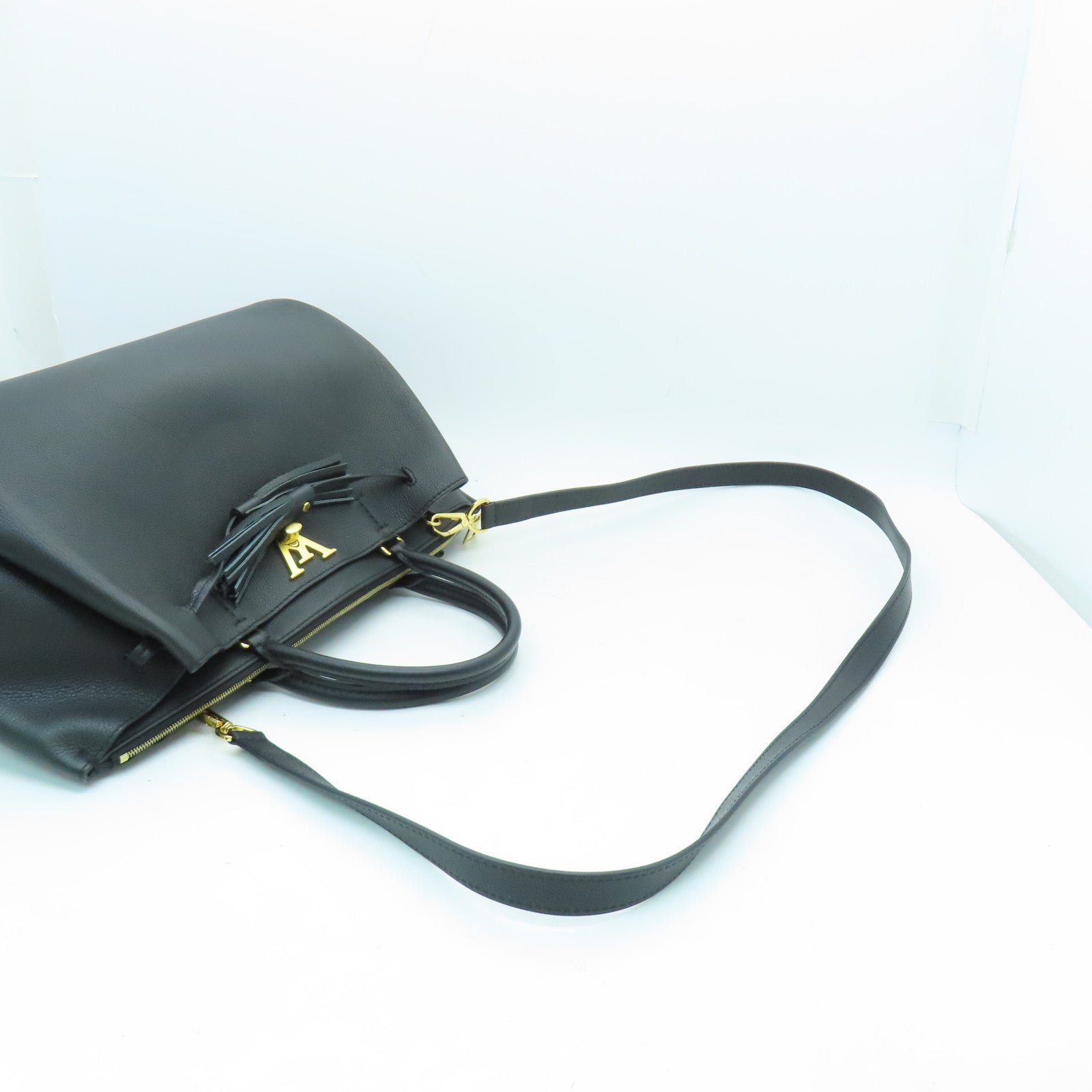 LOUIS VUITTON 牛皮皮革Lockmeto金扣手挽肩背兩用袋黑色