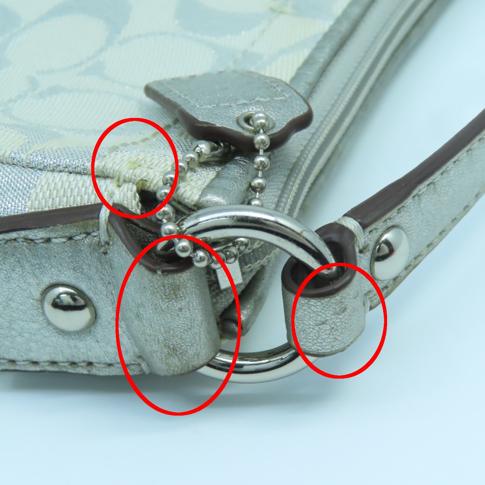 COACH 帆布Handbag銀扣手挽袋白色銀色