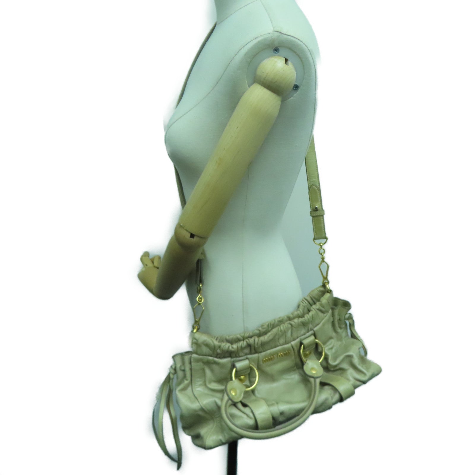 Miu Miu 牛皮皮革2 Way Shoulder金扣手挽肩背两用袋米色