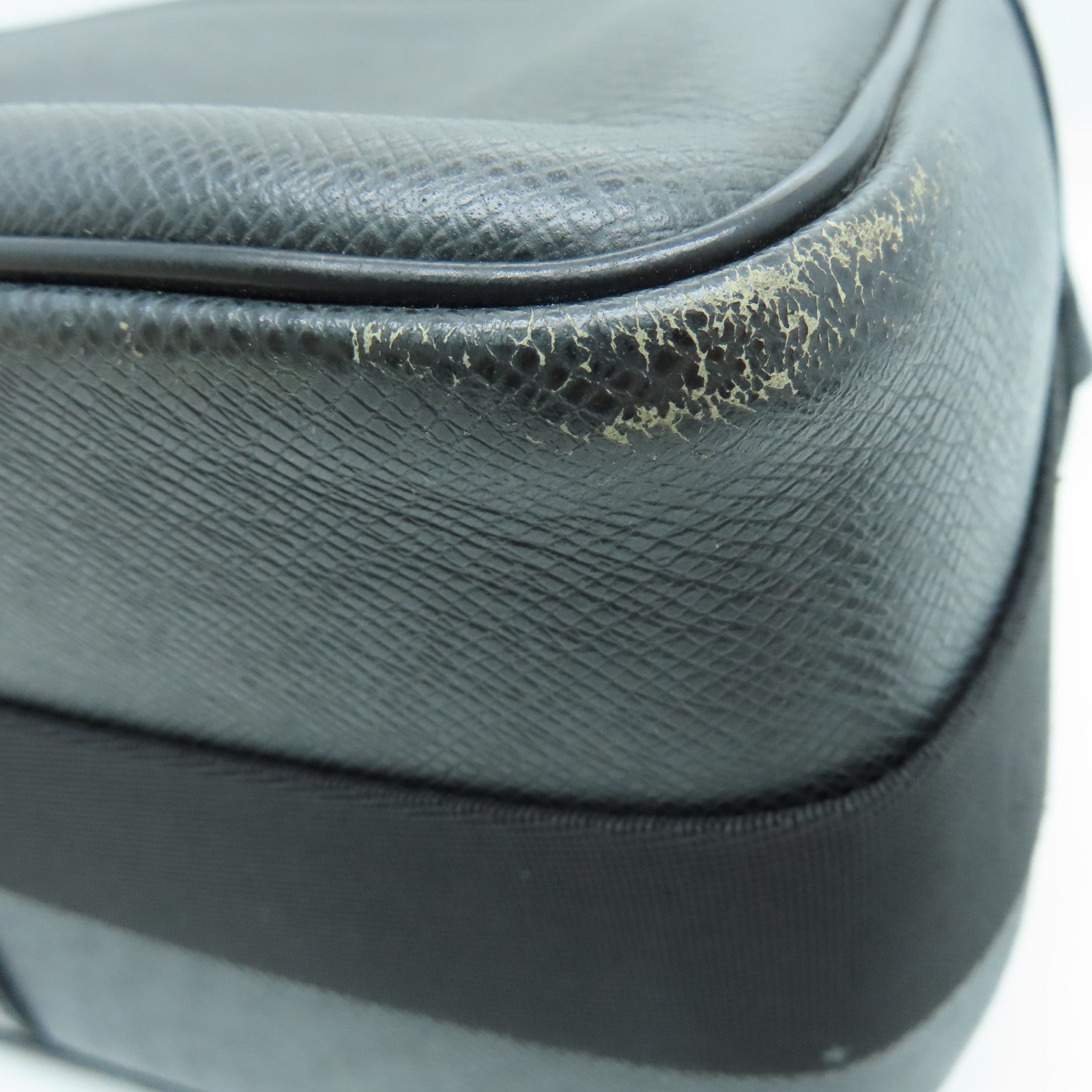 LOUIS VUITTON Taiga Reporter PM银扣肩背袋黑色
