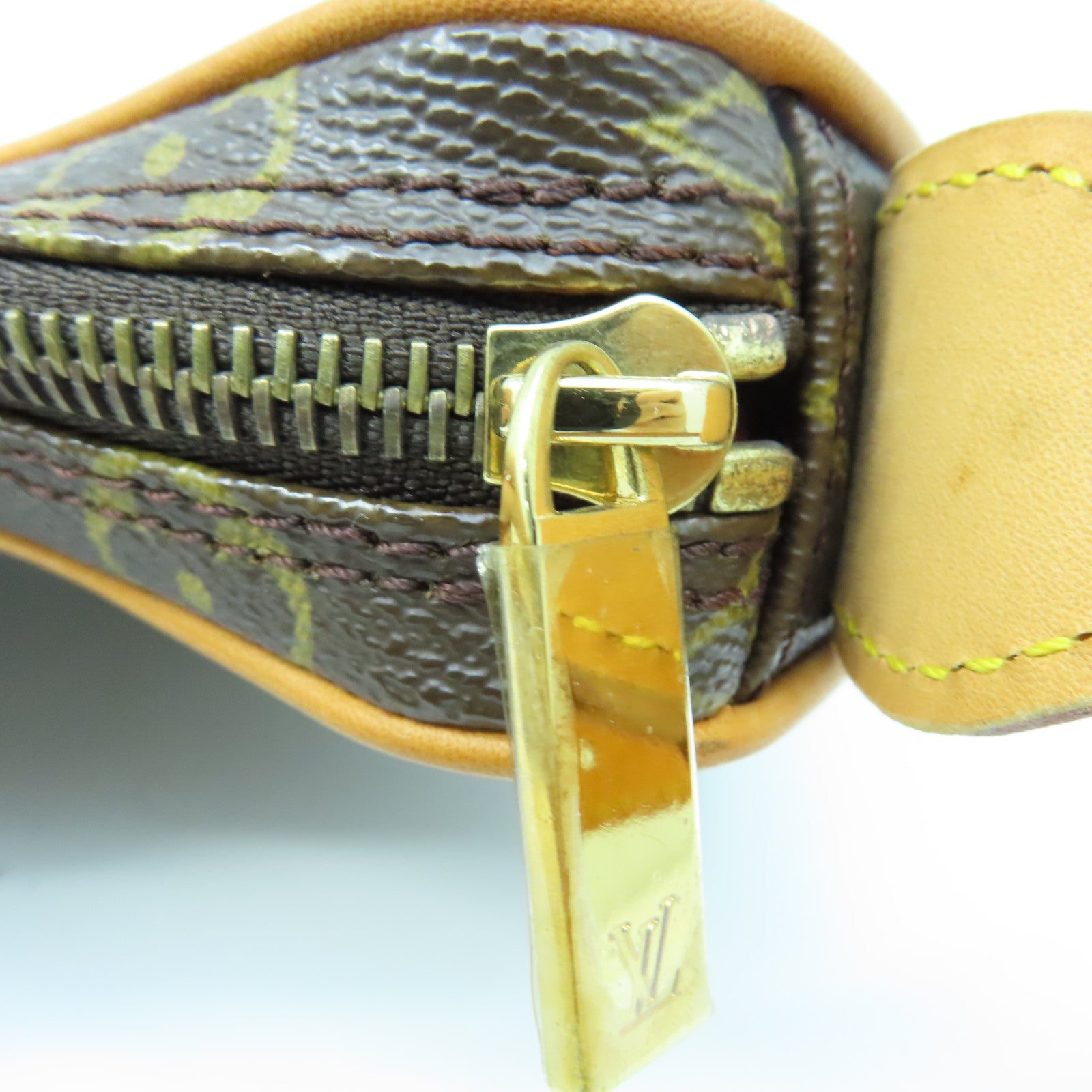 LOUIS VUITTON Monogram Croissant PM Hand Bag金扣手挽袋啡色